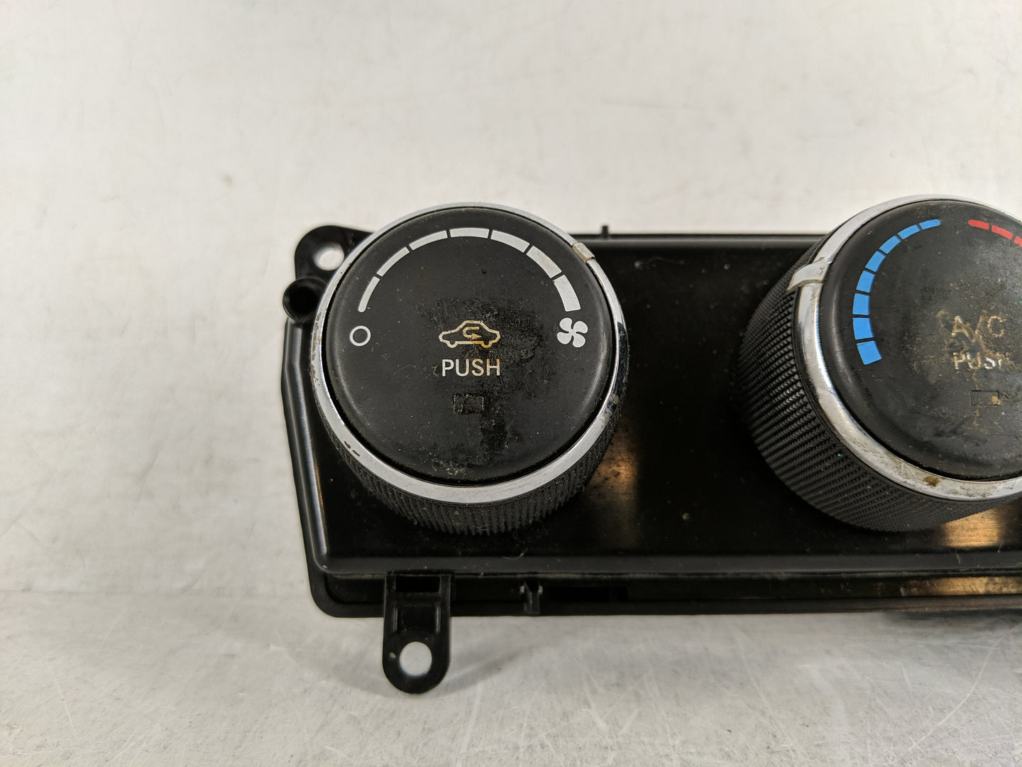 2011-2017 Jeep Patriot Climate Control Module Temperature AC/Heater Replacement P/N:P55111278AE Fits OEM Used Auto Parts - O