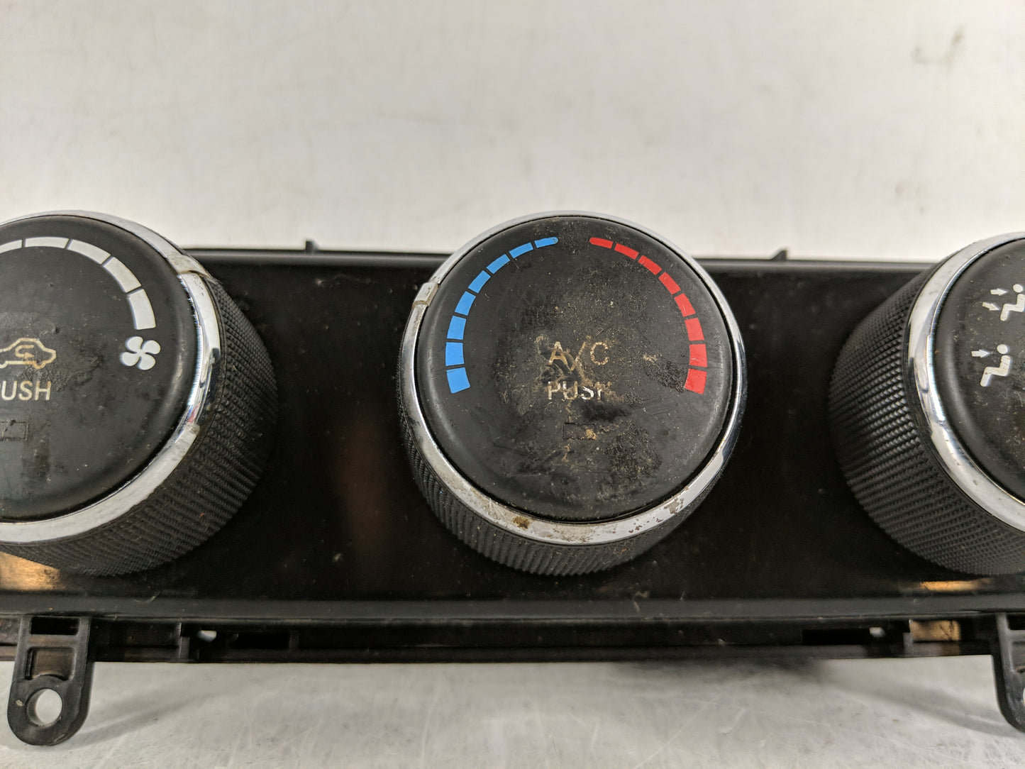 2011-2017 Jeep Patriot Climate Control Module Temperature AC/Heater Replacement P/N:P55111278AE Fits OEM Used Auto Parts - O