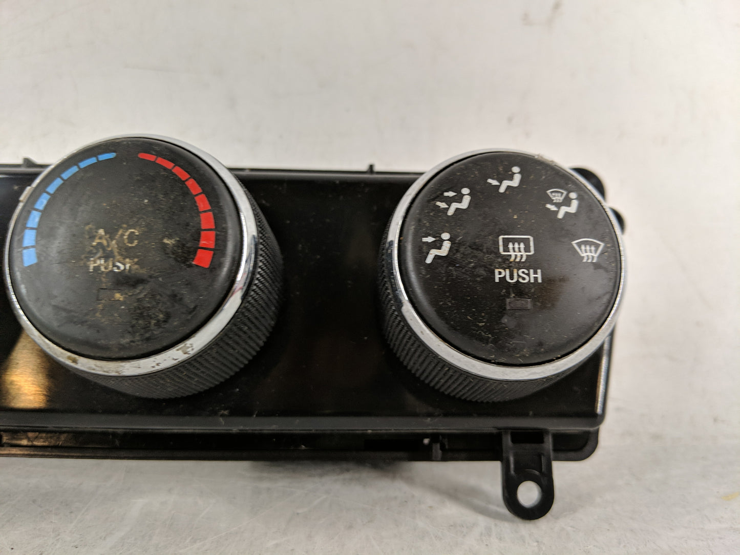 2011-2017 Jeep Patriot Climate Control Module Temperature AC/Heater Replacement P/N:P55111278AE Fits OEM Used Auto Parts - O