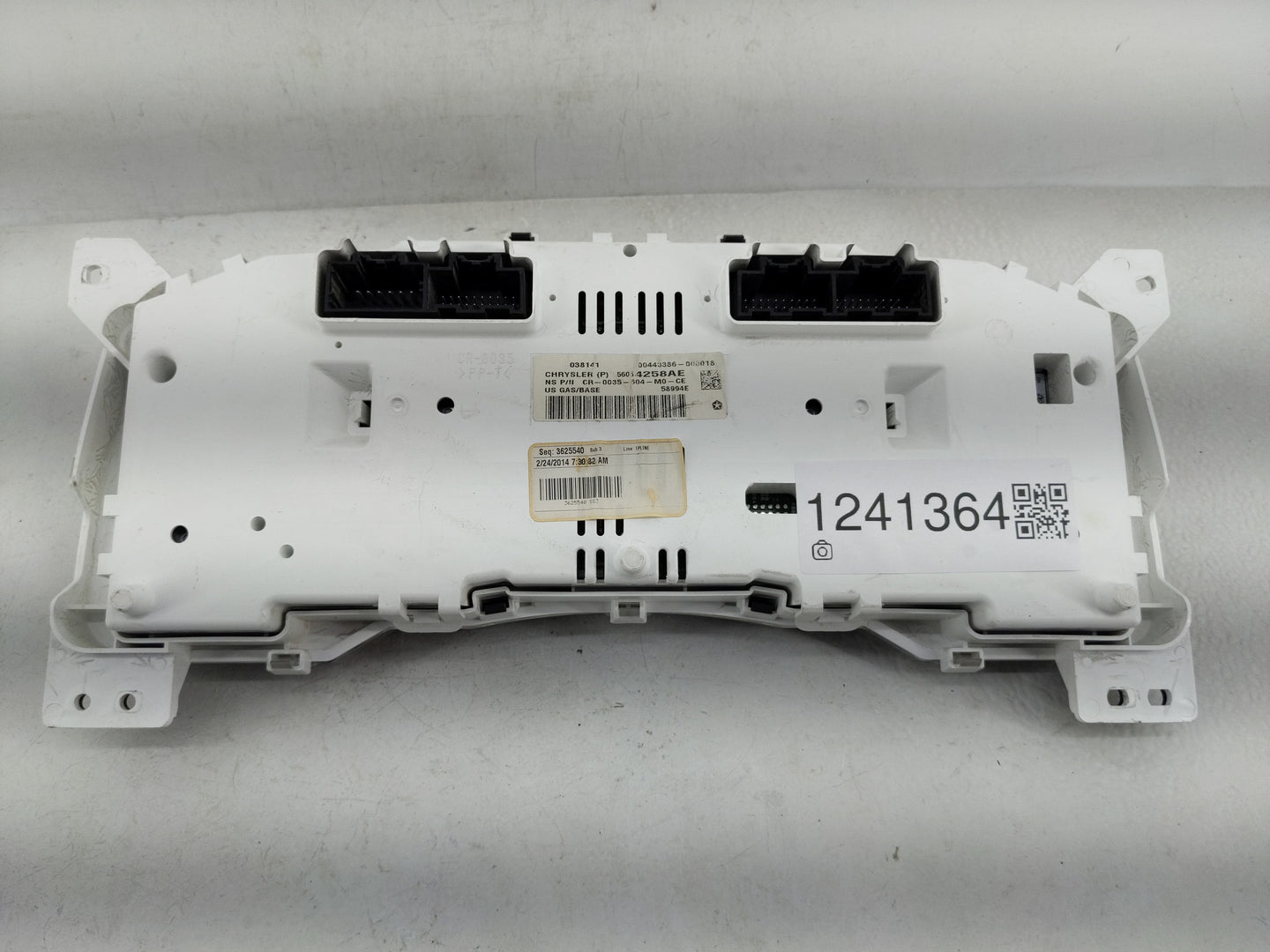 2014 Jeep Patriot Instrument Cluster Speedometer Gauges P/N:CR-0035-604-M0-CE Fits OEM Used Auto Parts - Oemusedautoparts1.c