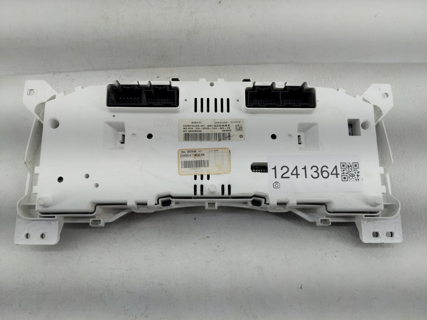 2014 Jeep Patriot Instrument Cluster Speedometer Gauges P/N:CR-0035-604-M0-CE Fits OEM Used Auto Parts - Oemusedautoparts1.c