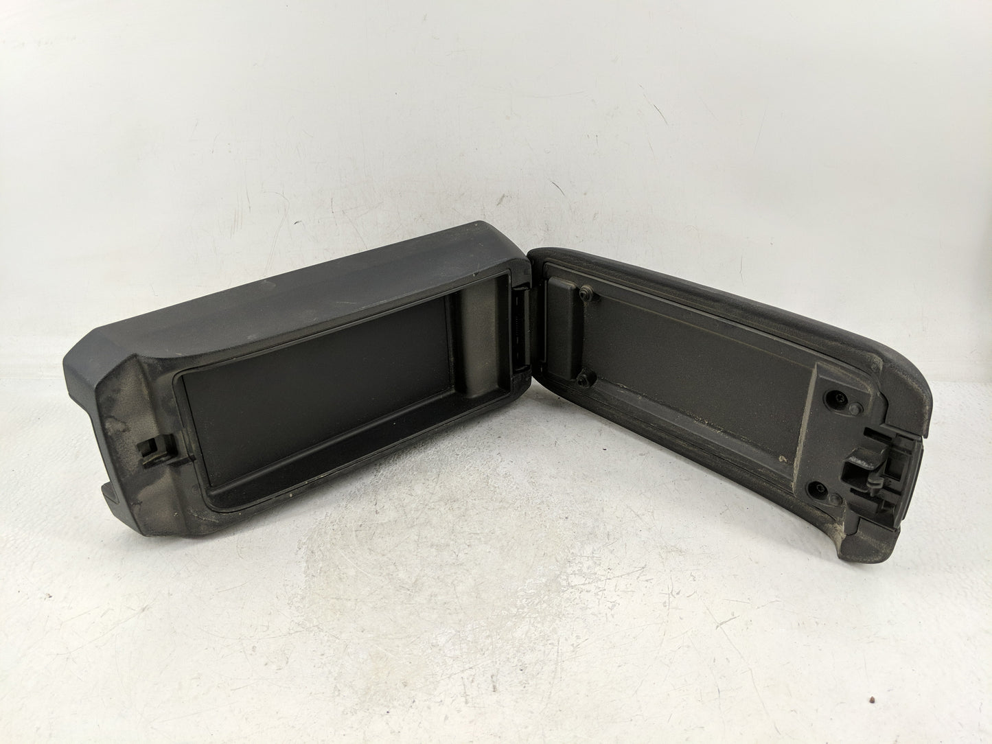2014 Jeep Patriot Center Console Armrest Cover Lid Fits OEM Used Auto Parts - Oemusedautoparts1.com