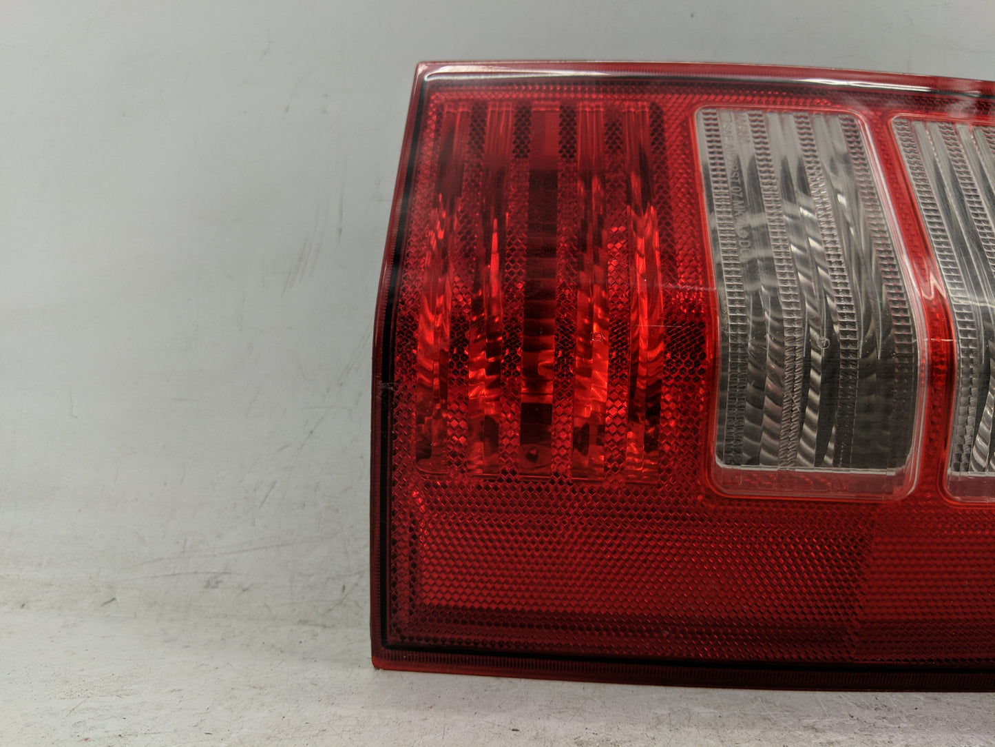 2008-2017 Jeep Patriot Tail Light Assembly Passenger Right OEM Fits Fits 2008 2009 2010 2011 2012 2013 2014 2015 2016 2017 O
