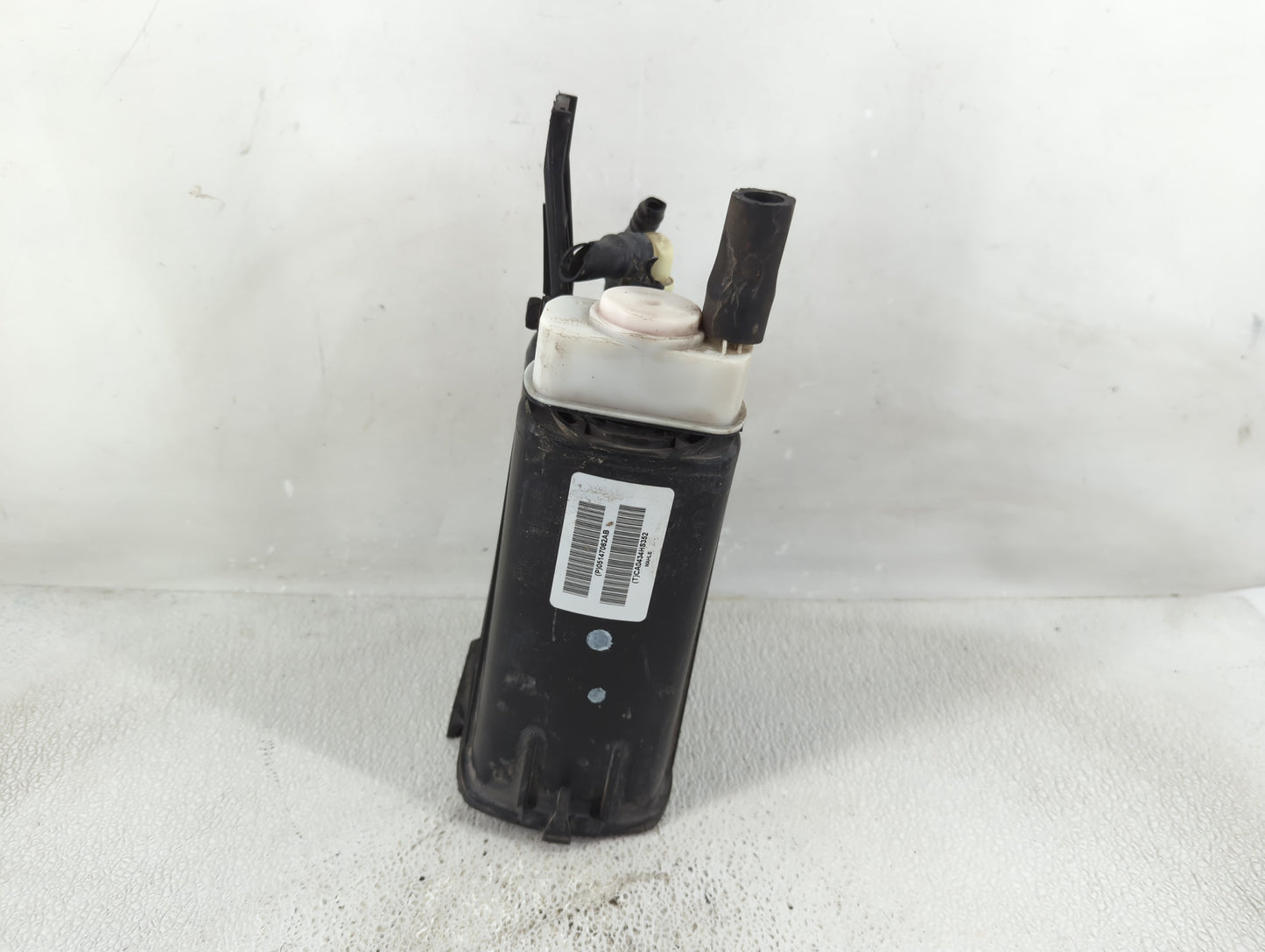2014 Jeep Patriot Fuel Vapor Charcoal Canister - Oemusedautoparts1.com