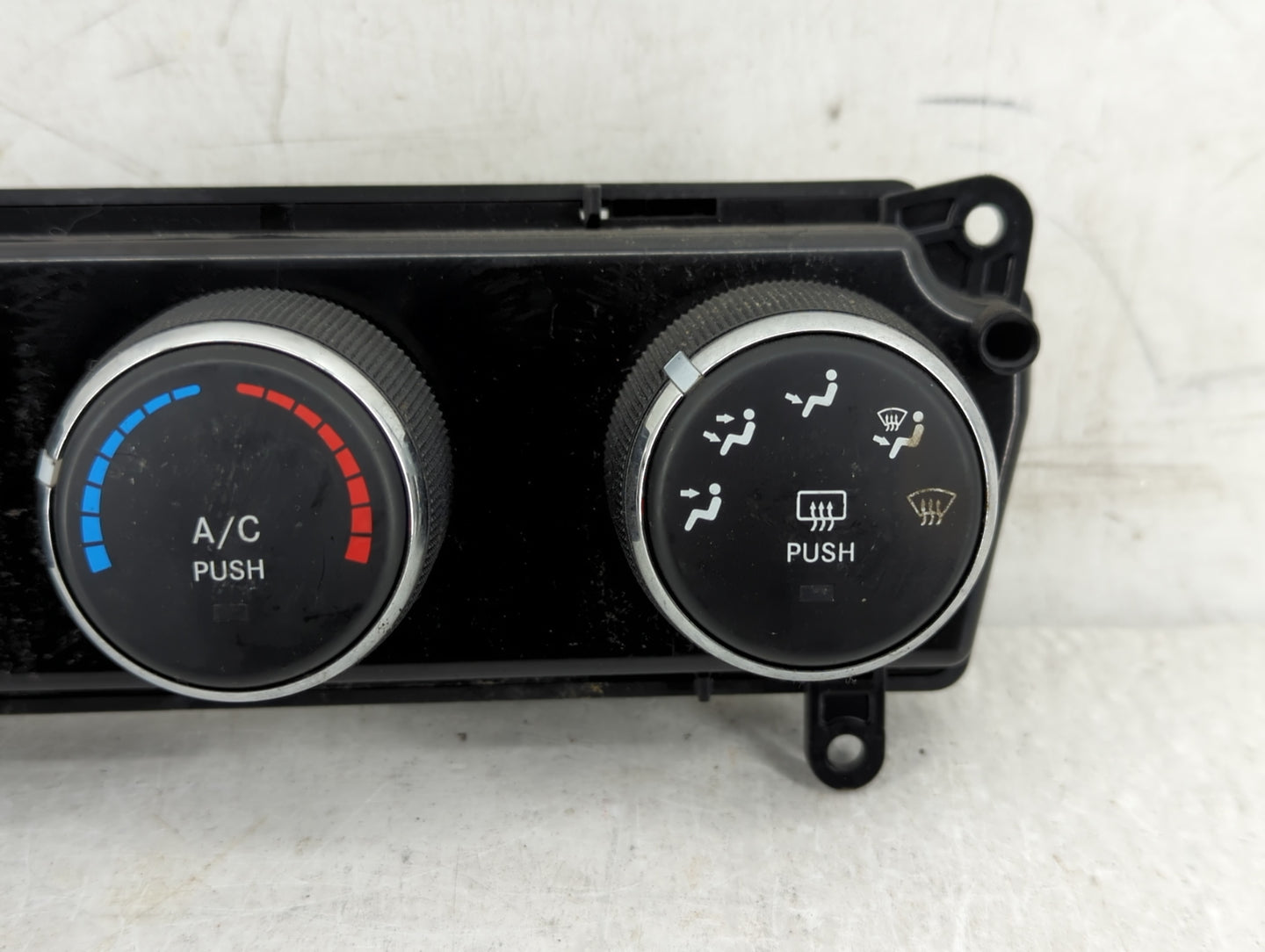 2011-2017 Jeep Patriot Climate Control Module Temperature AC/Heater Replacement P/N:55111278AE Fits OEM Used Auto Parts - Oe