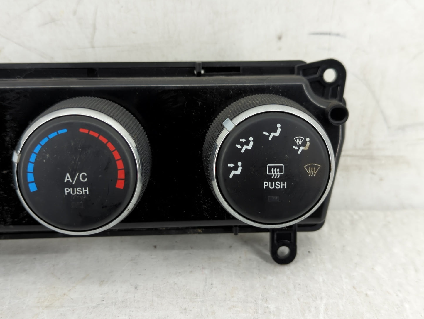 2011-2017 Jeep Patriot Climate Control Module Temperature AC/Heater Replacement P/N:55111278AE Fits OEM Used Auto Parts - Oe
