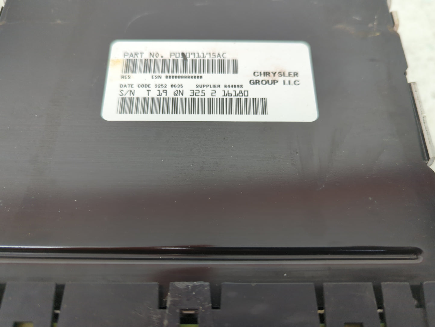 2012-2017 Jeep Patriot Radio AM FM Cd Player Receiver Replacement P/N:P05091195AC Fits Fits 2012 2013 2014 2015 2016 2017 OE