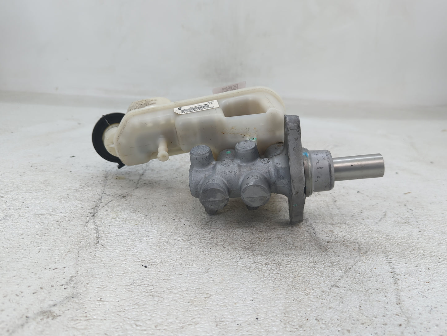 2007-2017 Jeep Patriot Brake Master Cylinder - Oemusedautoparts1.com