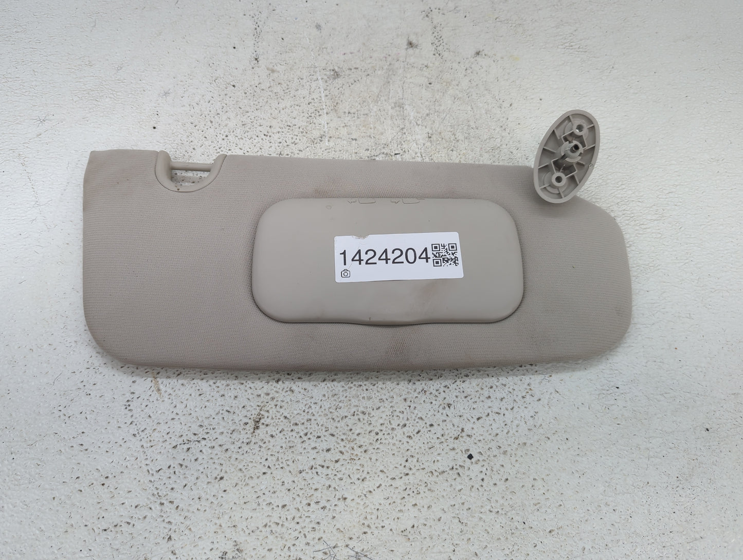 2010-2017 Jeep Patriot Sun Visor Shade Replacement Passenger Right Mirror Fits Fits 2010 2011 2012 2013 2014 2015 2016 2017 