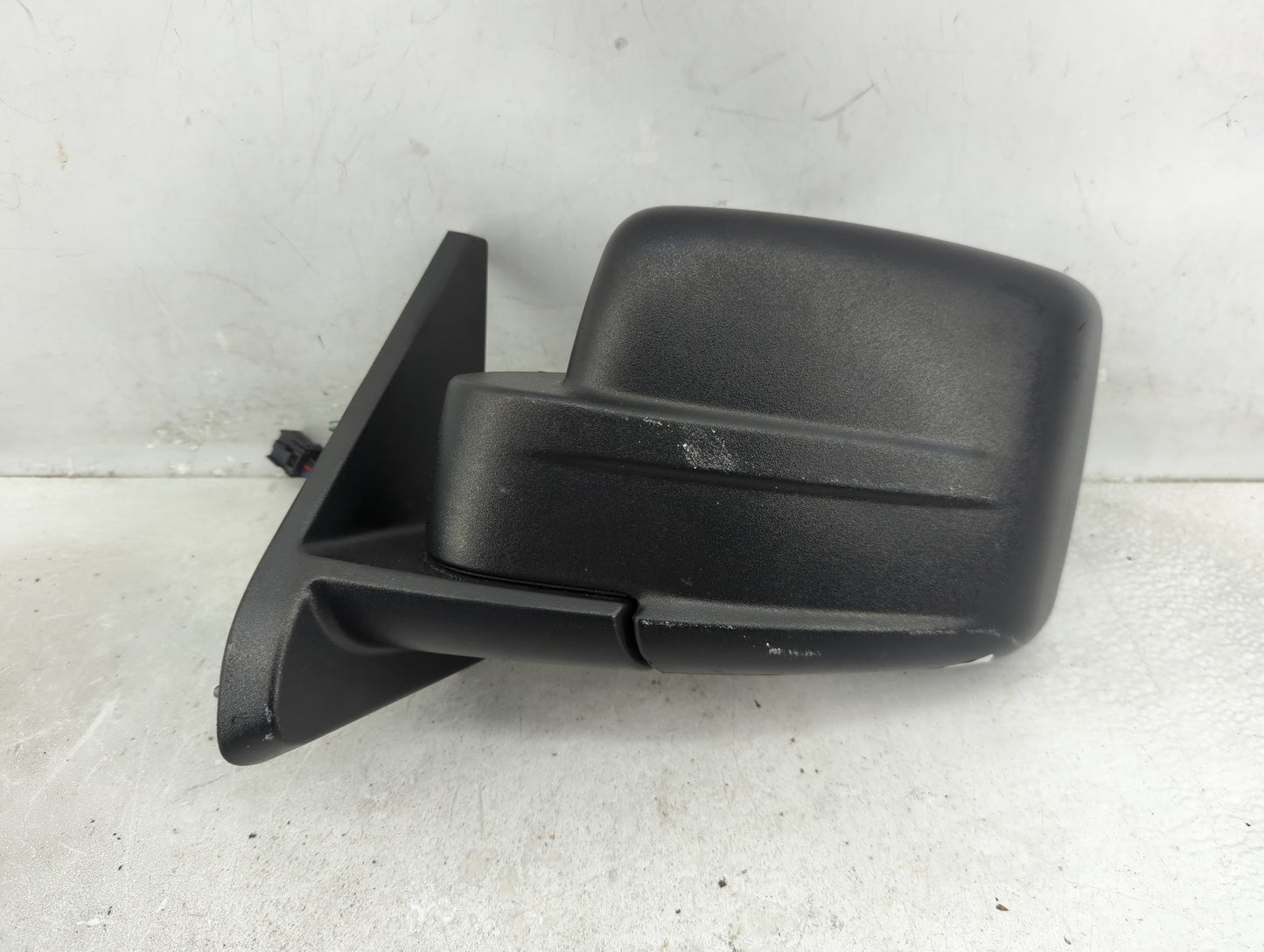 2013-2015 Jeep Patriot Driver Side View Mirror - Left Door Mirror OEM Used - Oemusedautoparts1.com
