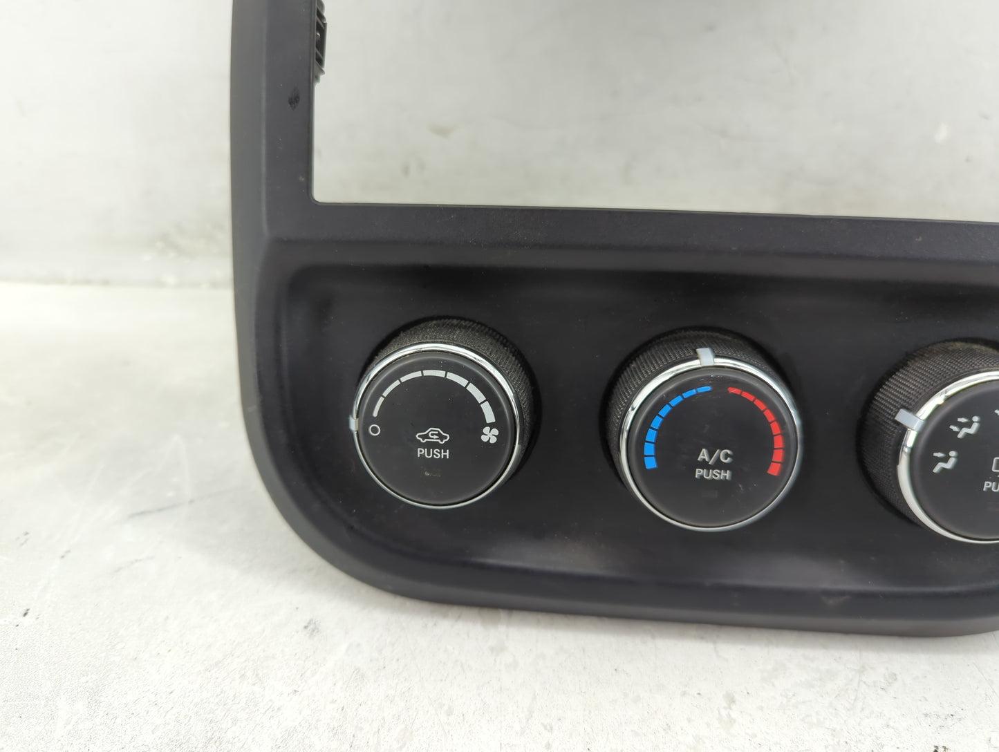 2011-2017 Jeep Patriot Climate Control Module Temperature AC/Heater Replacement P/N:P55111278AE Fits OEM Used Auto Parts - O