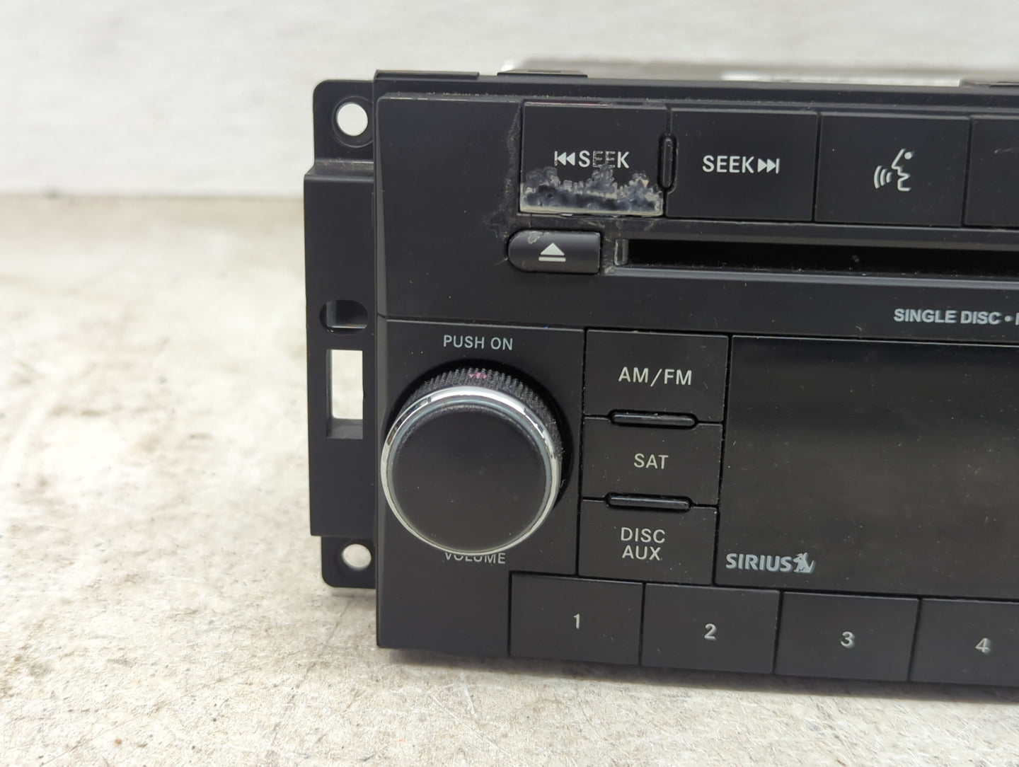 2012-2017 Jeep Patriot Radio AM FM Cd Player Receiver Replacement P/N:P05091197AC Fits Fits 2012 2013 2014 2015 2016 2017 OE