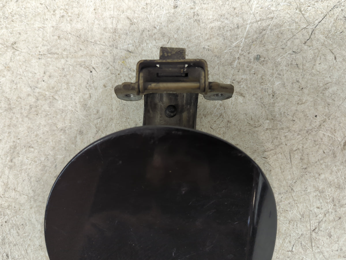 2014 Jeep Patriot Fuel Tank Door Lid Gas Tank Black - Oemusedautoparts1.com