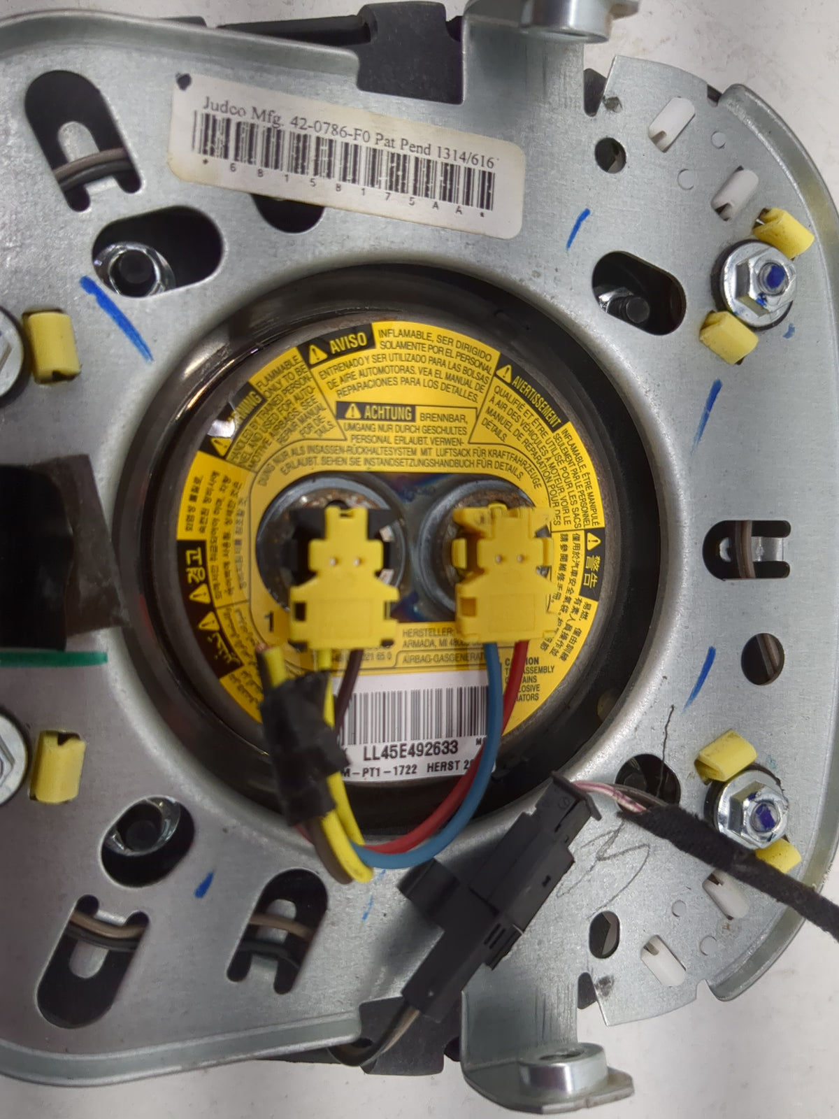 2014 Jeep Patriot Air Bag Driver Left Steering Wheel Mounted Black - Oemusedautoparts1.com