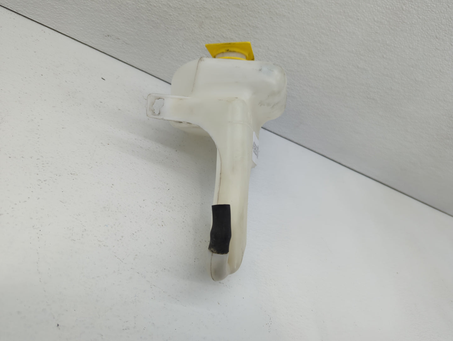 Jeep Patriot Windshield Washer Fluid Reservoir Bottle Oem - Oemusedautoparts1.com