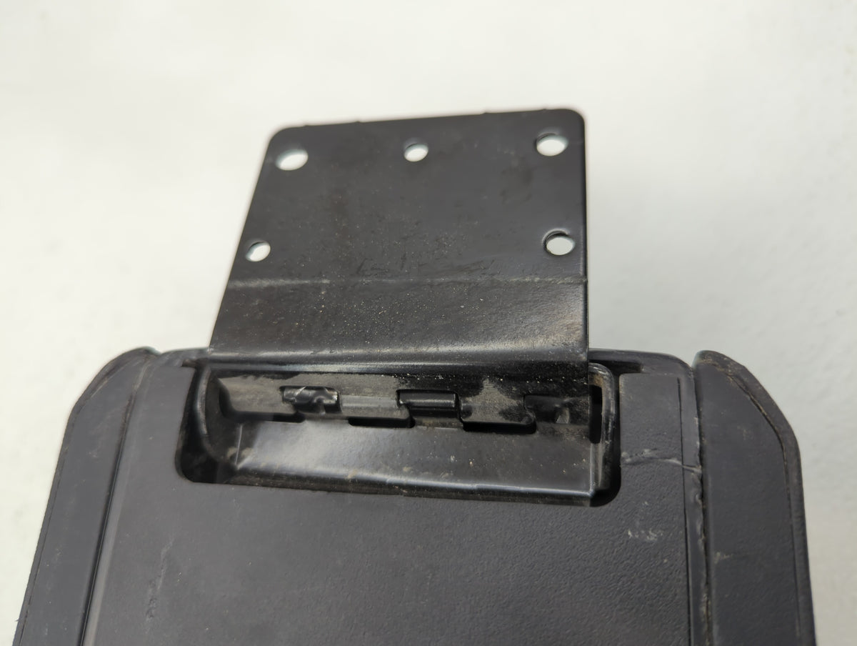 2014 Jeep Patriot Center Console Armrest Cover Lid Black 460290 - Oemusedautoparts1.com