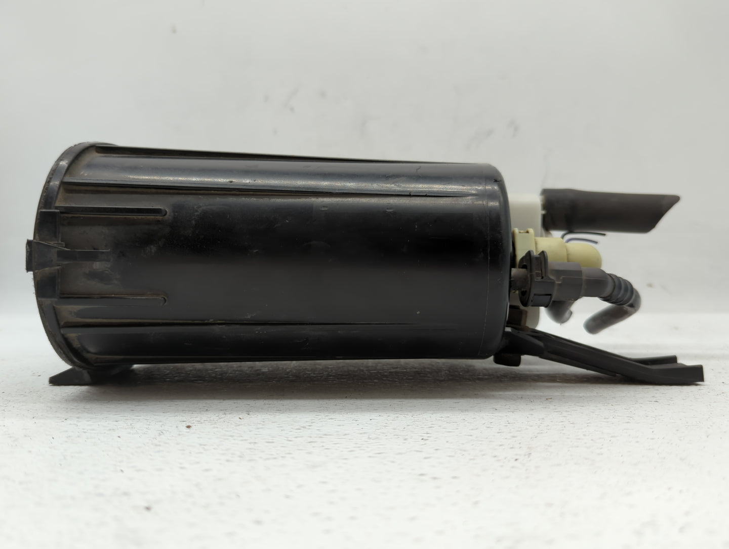 2014 Jeep Patriot Fuel Vapor Charcoal Canister - Oemusedautoparts1.com