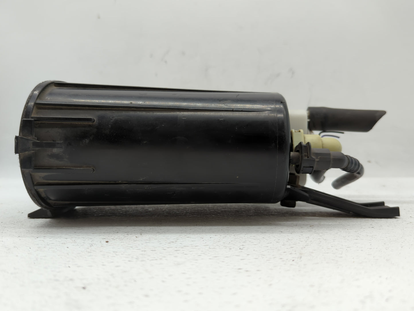 2014 Jeep Patriot Fuel Vapor Charcoal Canister - Oemusedautoparts1.com