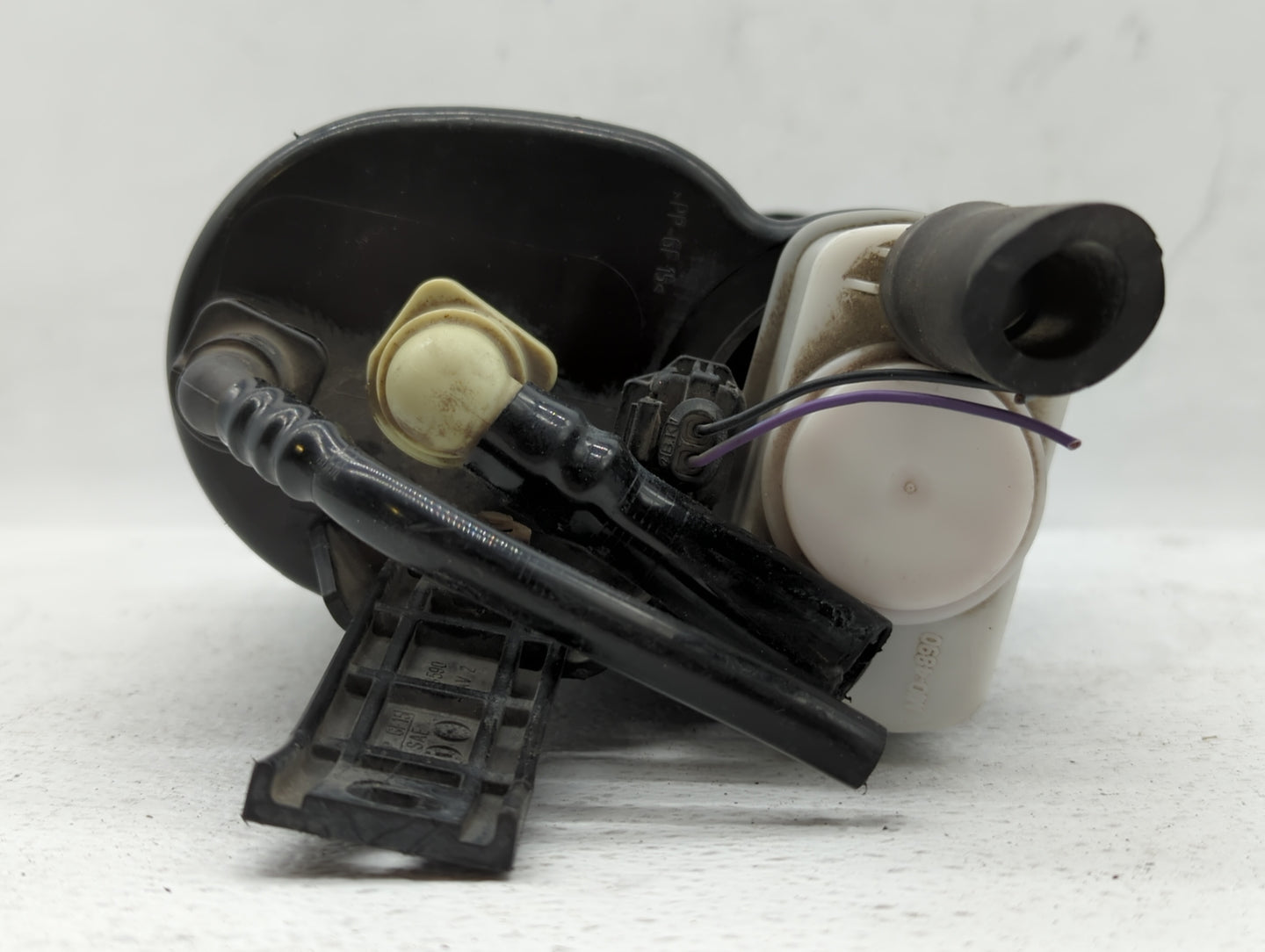 2014 Jeep Patriot Fuel Vapor Charcoal Canister - Oemusedautoparts1.com