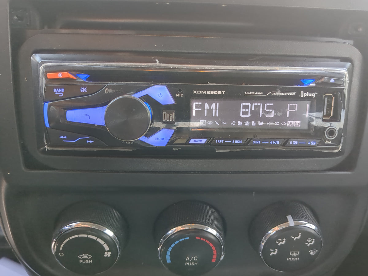 2012-2017 Jeep Patriot Radio AM FM Cd Player Receiver Replacement Fits Fits 2012 2013 2014 2015 2016 2017 OEM Used Auto Part