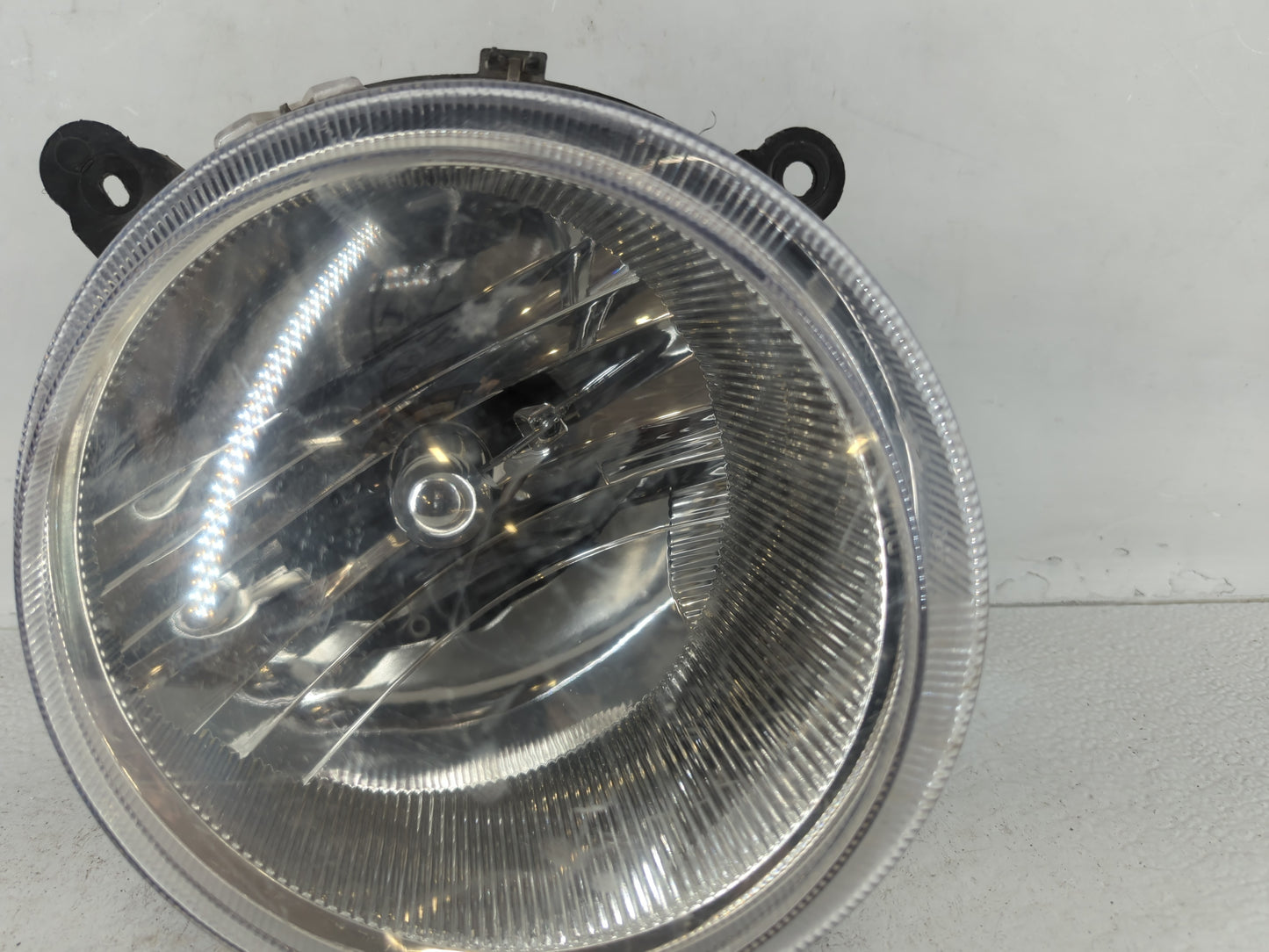 2007-2017 Jeep Patriot Driver Left Oem Fog Light Lamp - Oemusedautoparts1.com