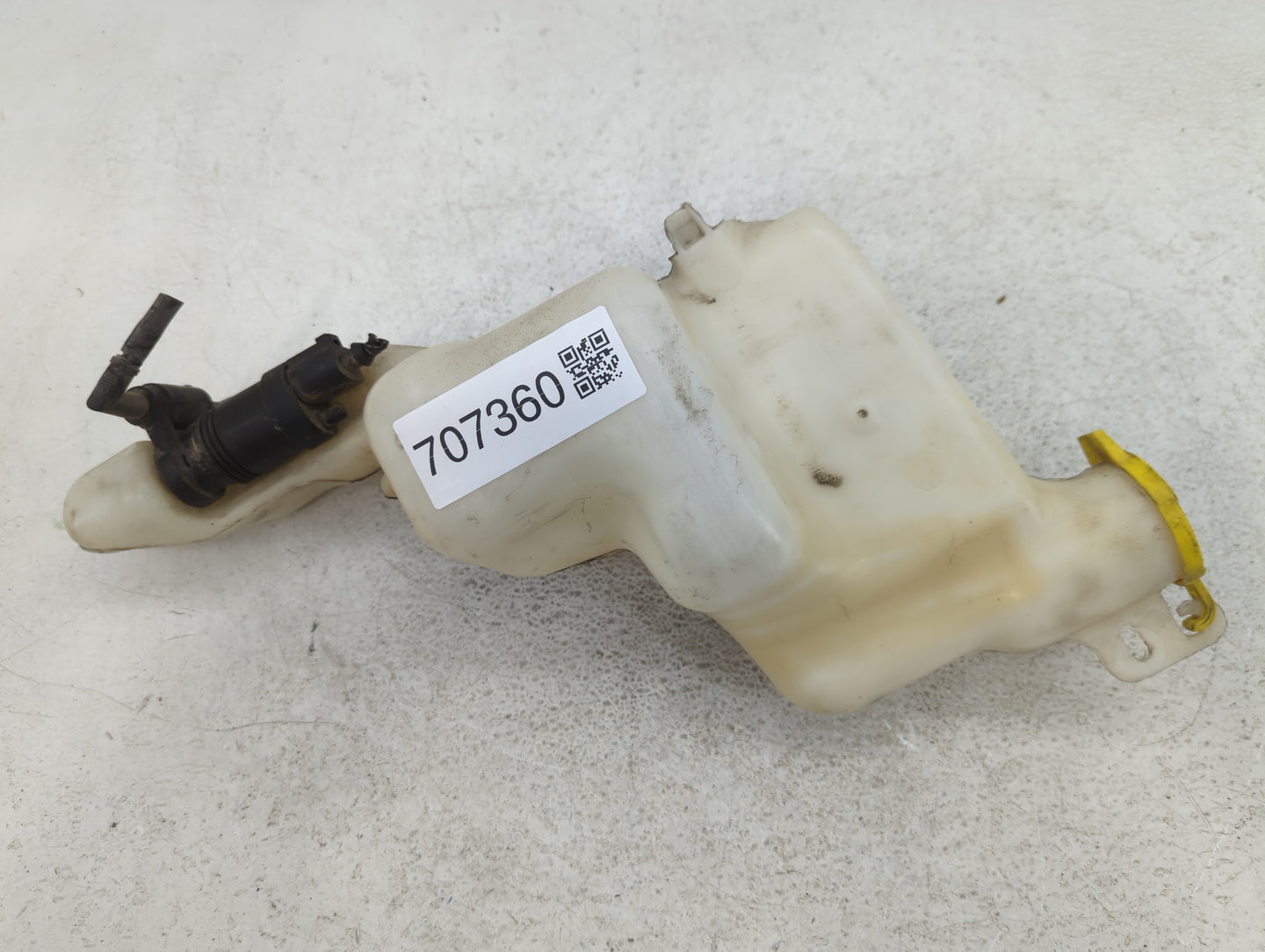 2007-2017 Jeep Patriot Windshield Washer Fluid Reservoir Bottle Oem - Oemusedautoparts1.com