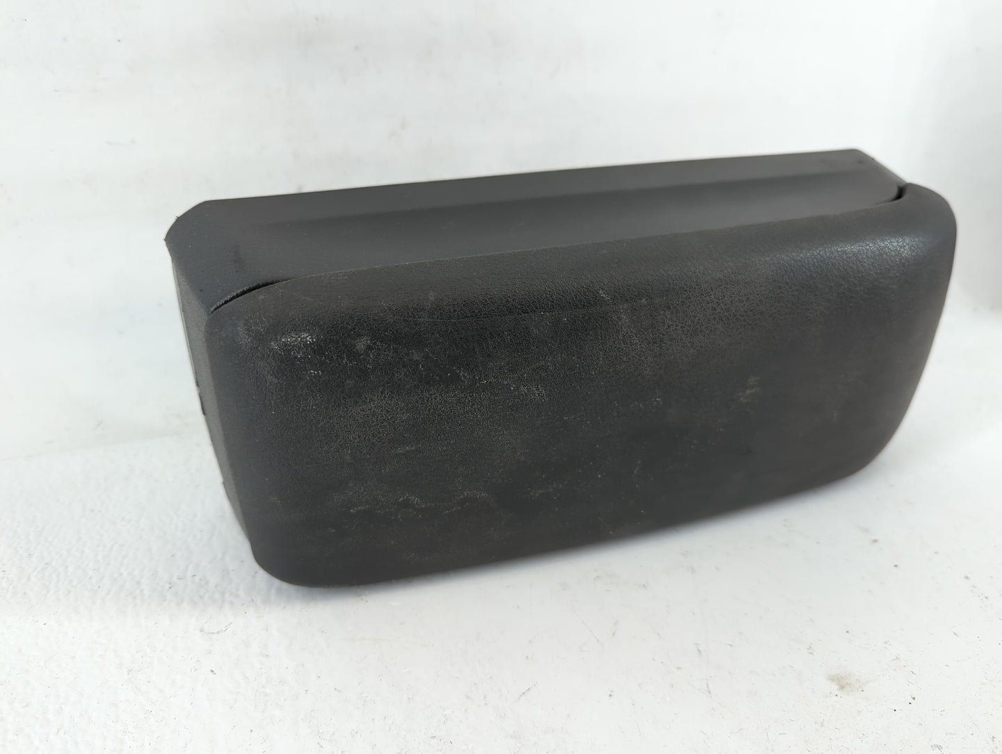 2014 Jeep Patriot Center Console Armrest Cover Lid Fits OEM Used Auto Parts - Oemusedautoparts1.com