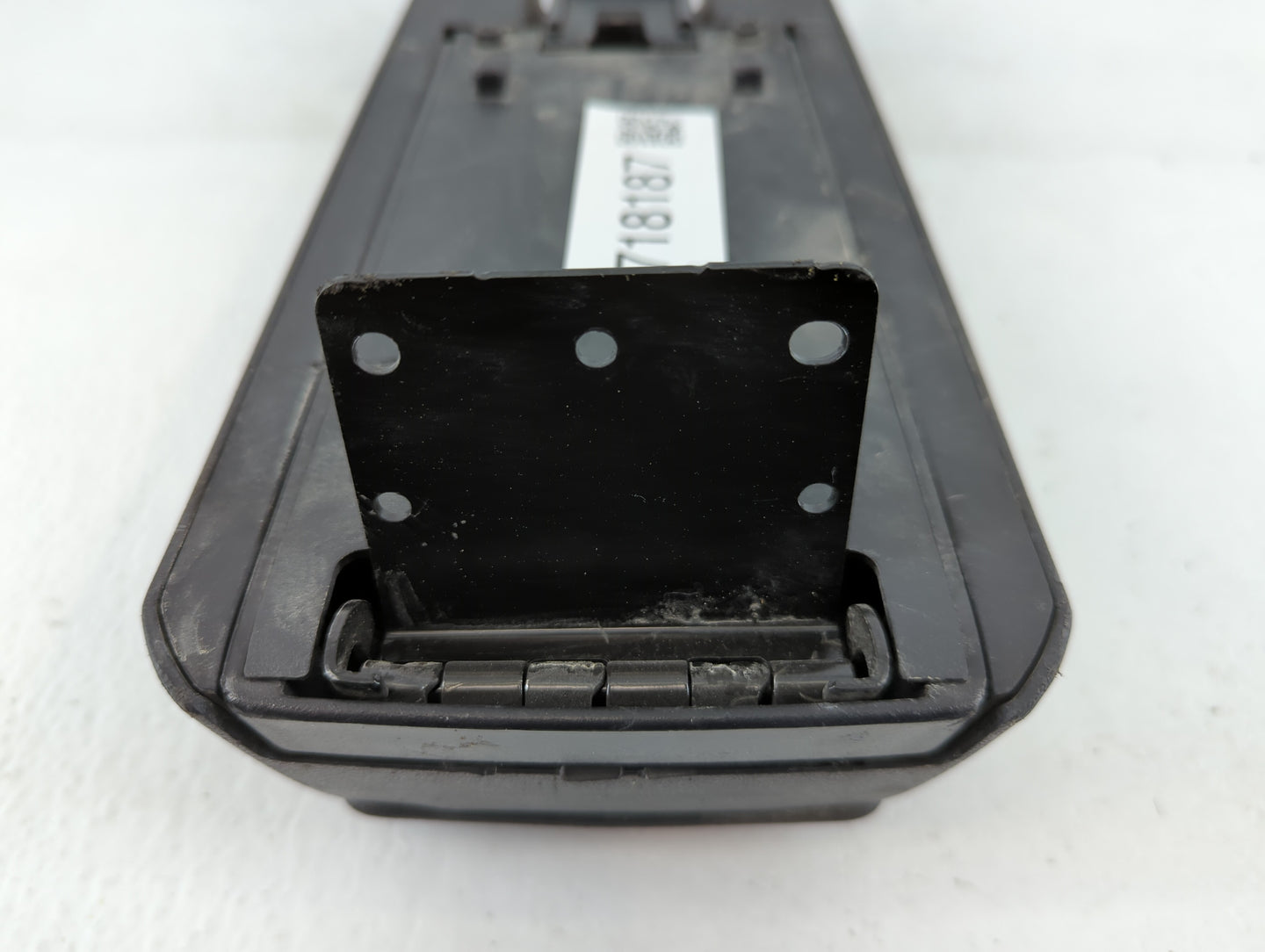 2014 Jeep Patriot Center Console Armrest Cover Lid Fits OEM Used Auto Parts - Oemusedautoparts1.com