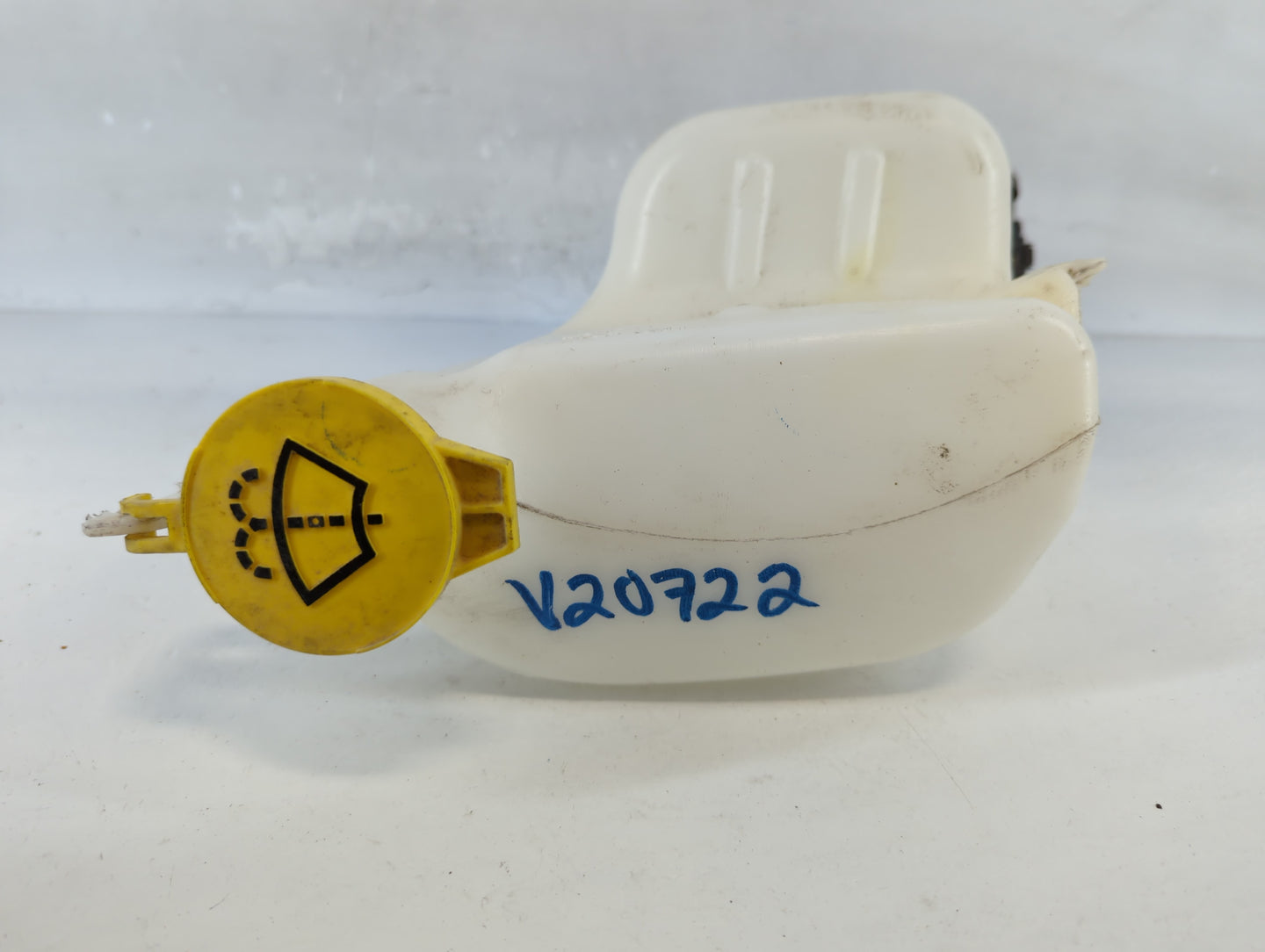 2007-2017 Jeep Patriot Windshield Washer Fluid Reservoir Bottle Oem - Oemusedautoparts1.com