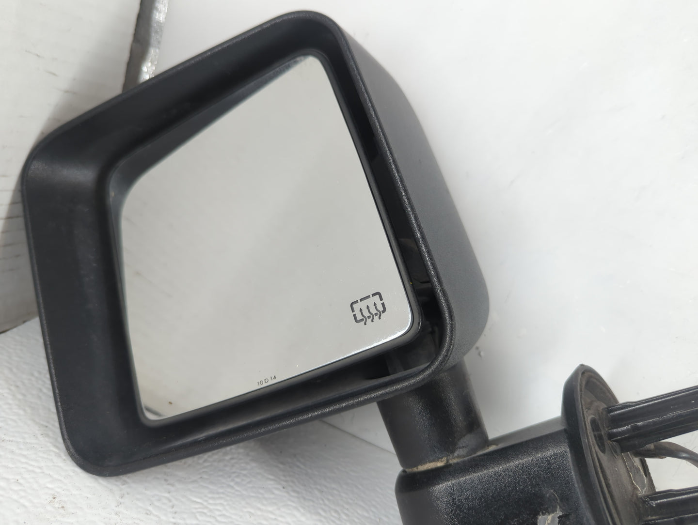 2014 Jeep Wrangler Driver Side View Mirror - Left Door Mirror OEM Used - Oemusedautoparts1.com