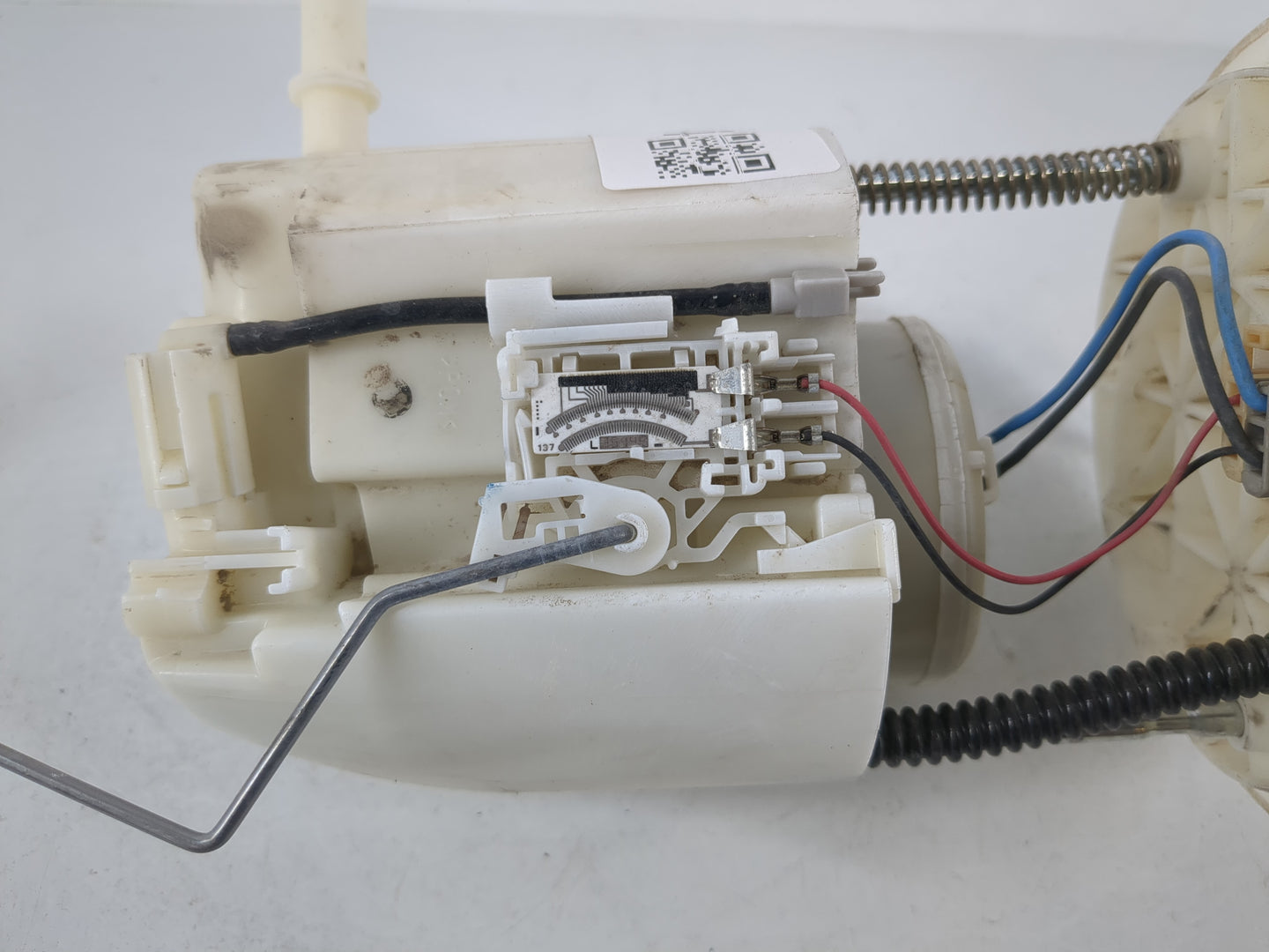 2010-2018 Jeep Wrangler Electrical Gas Fuel Pump Assembly - Oemusedautoparts1.com