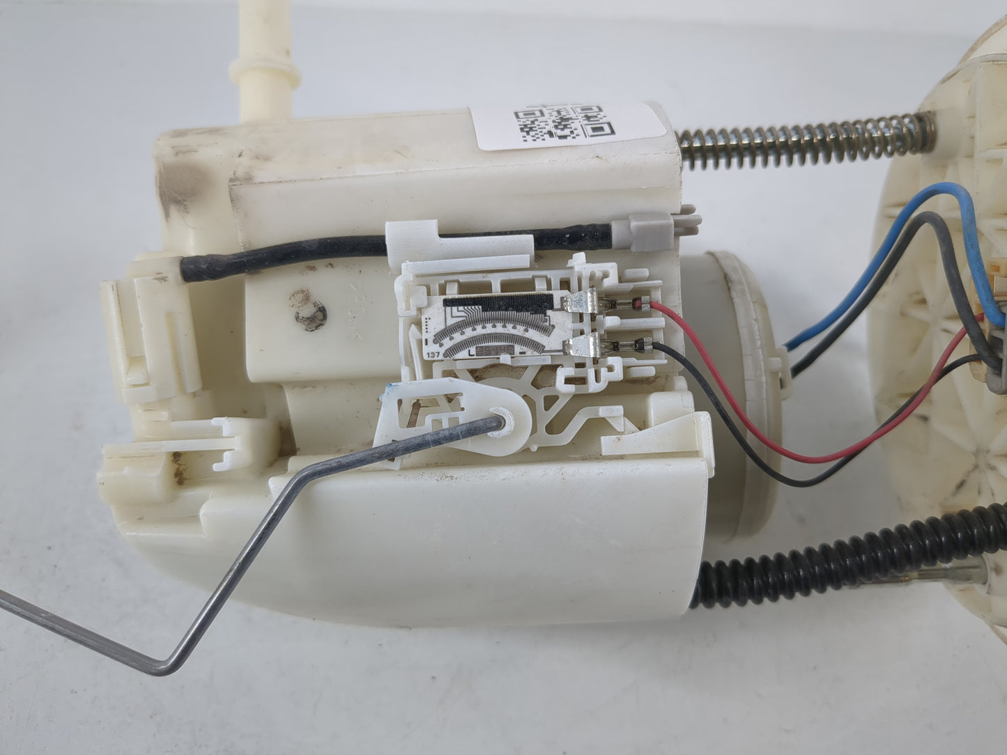 2010-2018 Jeep Wrangler Electrical Gas Fuel Pump Assembly - Oemusedautoparts1.com