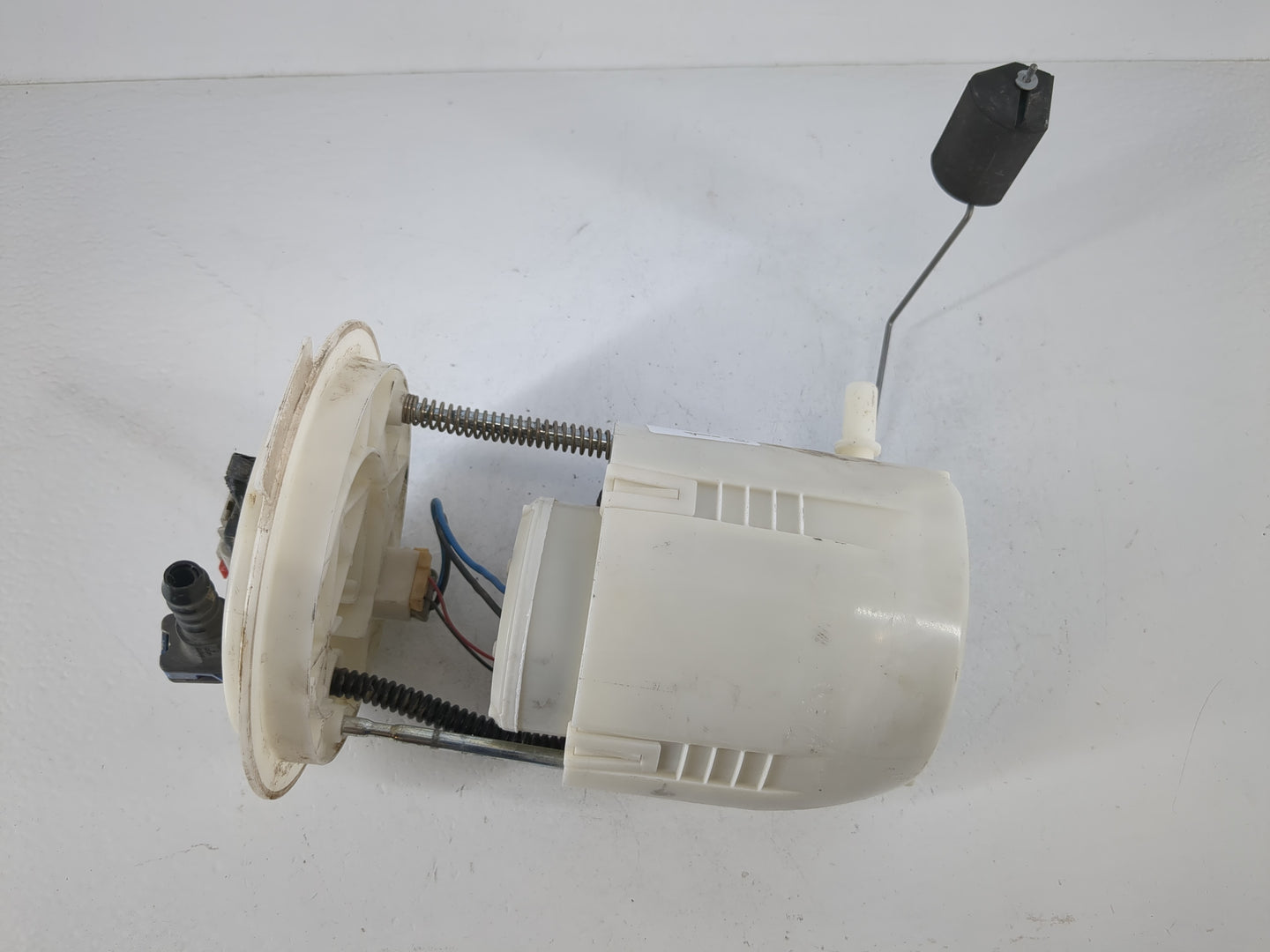 2010-2018 Jeep Wrangler Electrical Gas Fuel Pump Assembly - Oemusedautoparts1.com