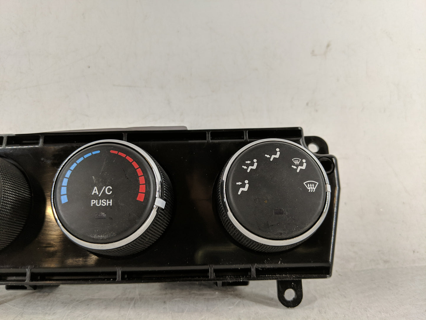 2014-2017 Jeep Wrangler Climate Control Module Temperature AC/Heater Replacement P/N:P68197432AB Fits Fits 2014 2015 2016 20