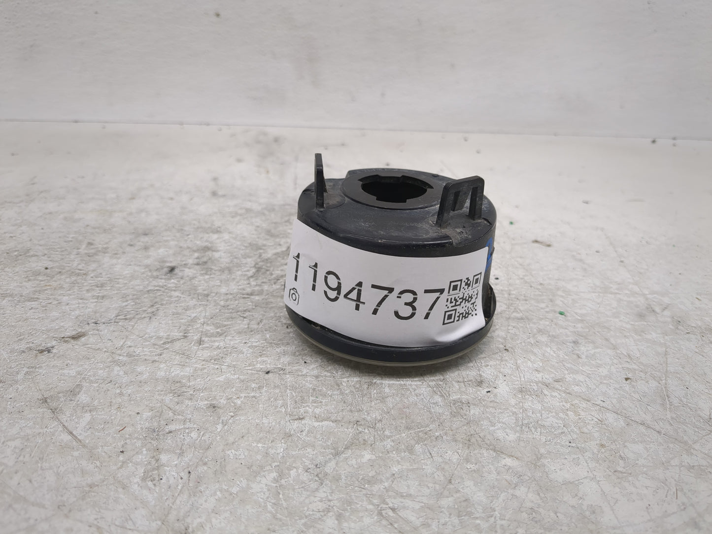 2011-2018 Jeep Wrangler Driver Left Oem Front Light Lamp - Oemusedautoparts1.com