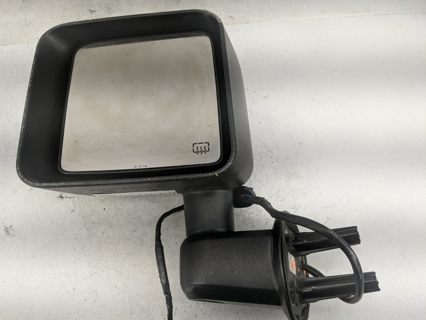2014 Jeep Wrangler Side Mirror Replacement Driver Left View Door Mirror Fits OEM Used Auto Parts - Oemusedautoparts1.com