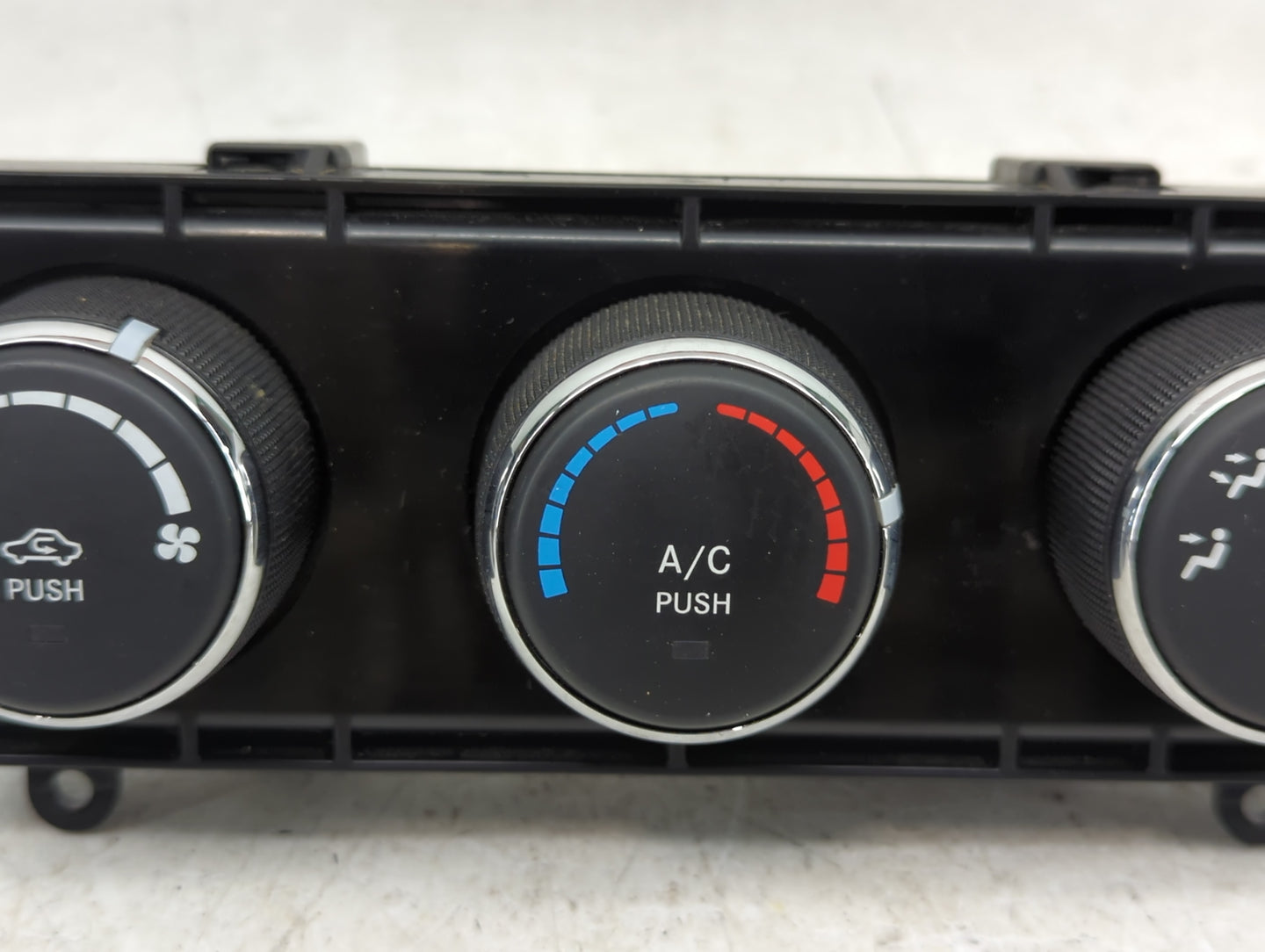2014-2018 Jeep Wrangler Climate Control Module Temperature AC/Heater Replacement P/N:P68197433AA Fits OEM Used Auto Parts - 