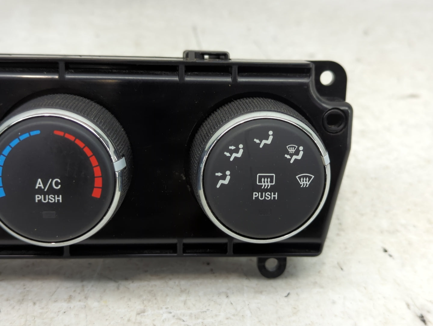 2014-2018 Jeep Wrangler Climate Control Module Temperature AC/Heater Replacement P/N:P68197433AA Fits OEM Used Auto Parts - 