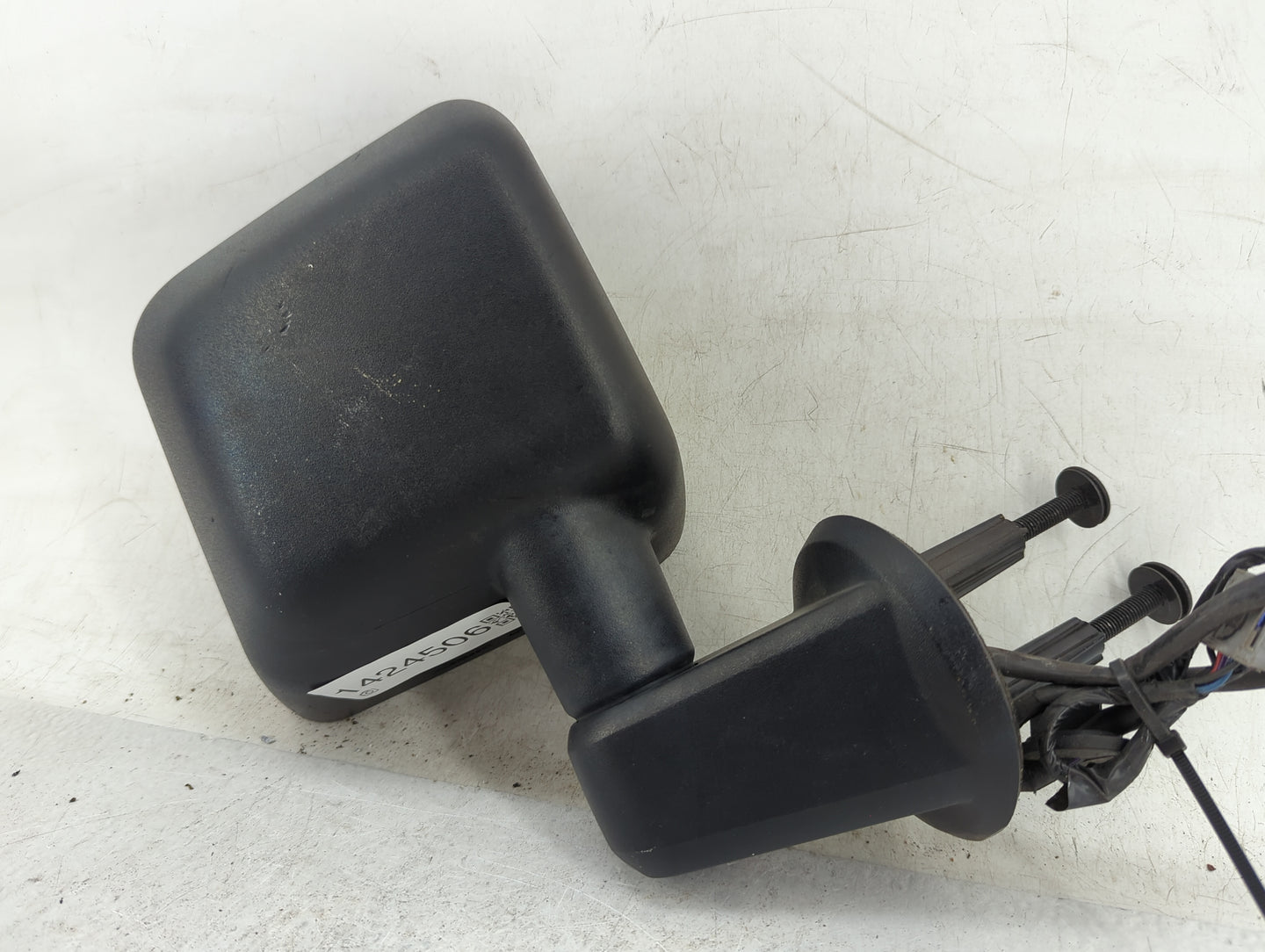 2014 Jeep Wrangler Passenger Side View Mirror - Right Door Mirror OEM Used - Oemusedautoparts1.com
