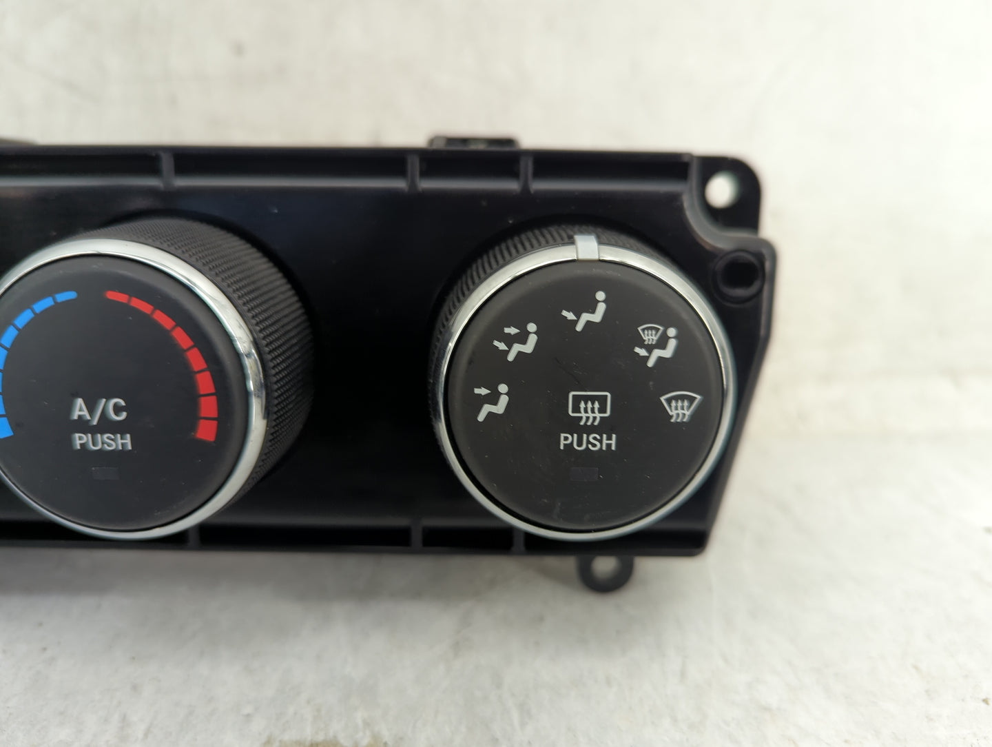 2014-2018 Jeep Wrangler Climate Control Module Temperature AC/Heater Replacement P/N:P68197433AA Fits OEM Used Auto Parts - 