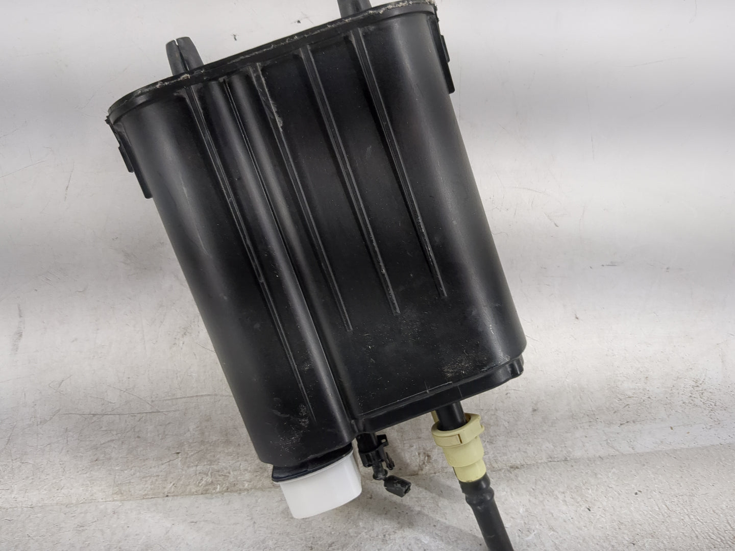 2014 Jeep Wrangler Fuel Vapor Charcoal Canister - Oemusedautoparts1.com