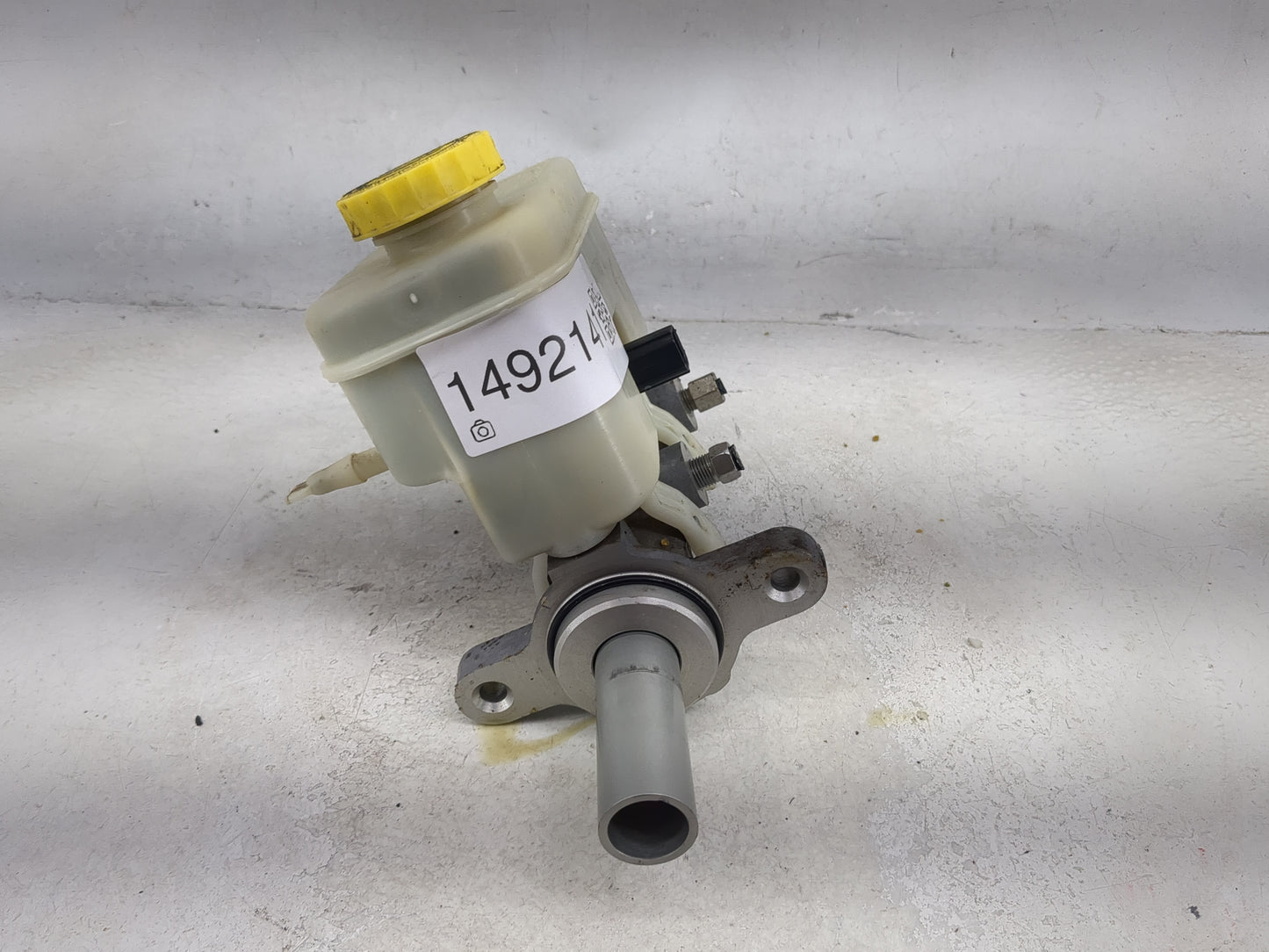 2009-2018 Jeep Wrangler Brake Master Cylinder 1492141 - Oemusedautoparts1.com