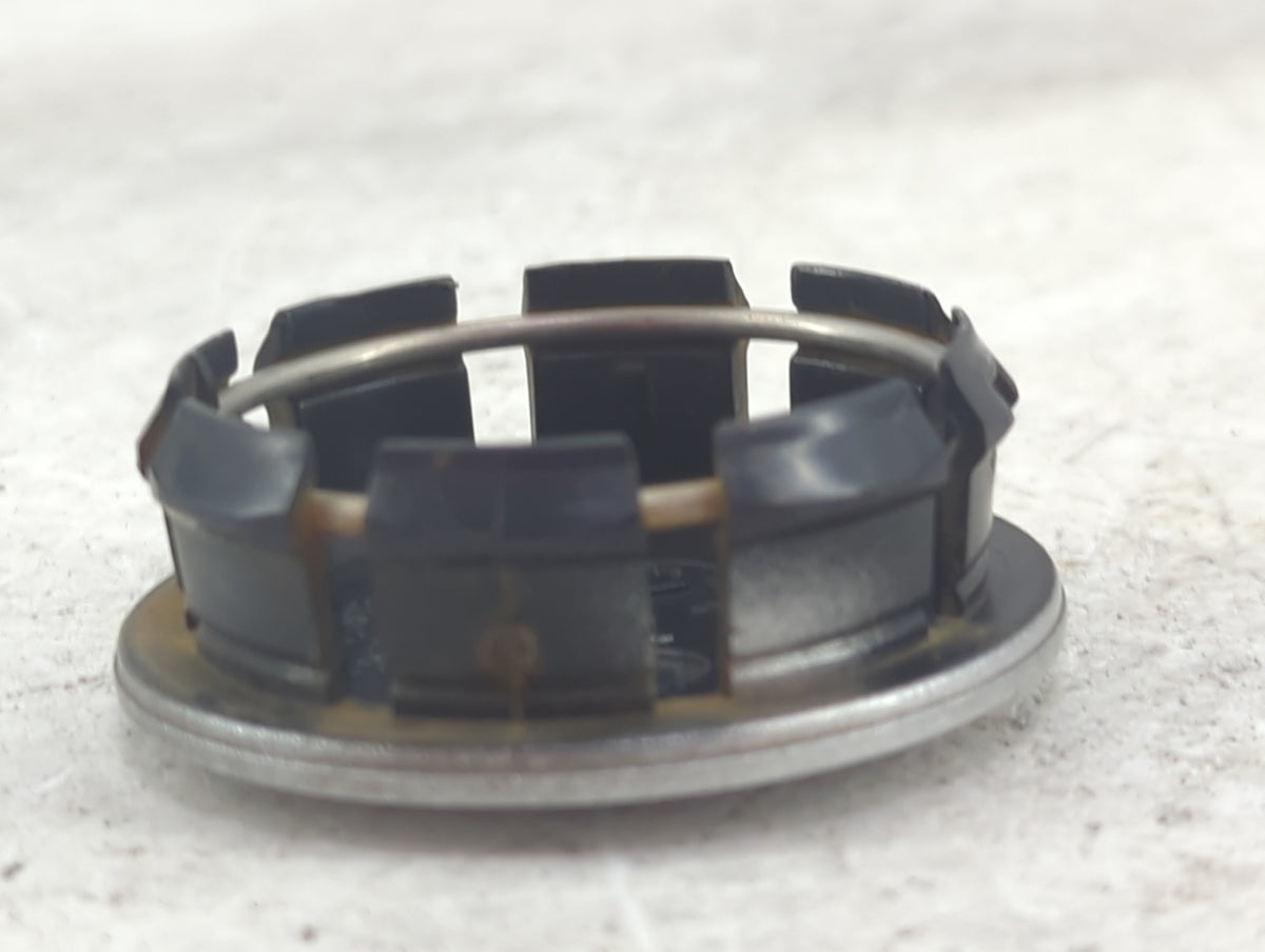 2014 Jeep Wrangler Center Cap Oem Silver 1517206 - Oemusedautoparts1.com