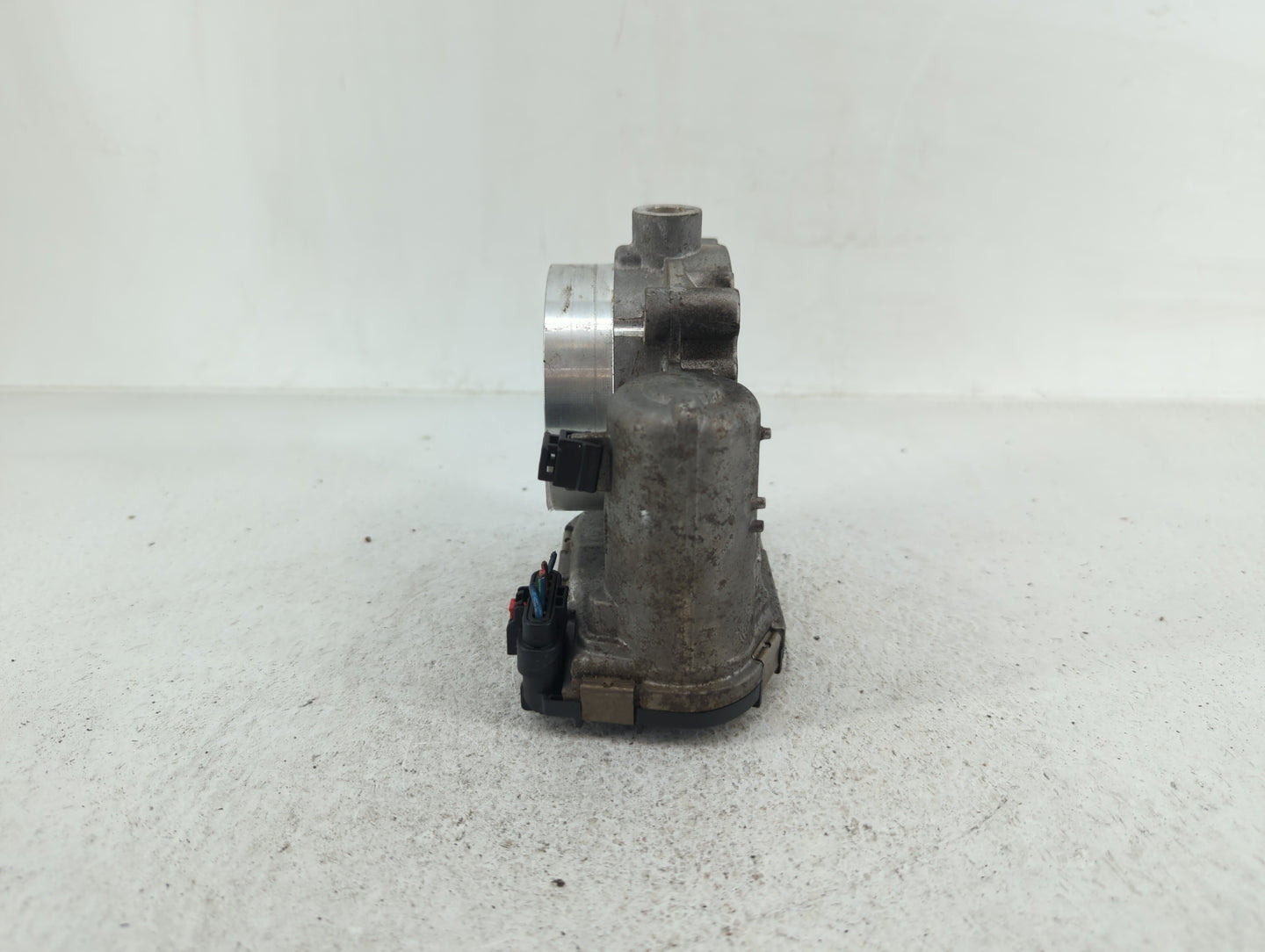 2012-2018 Jeep Wrangler Throttle Body P/N:05184349AE 05184349AC Fits OEM Used Auto Parts - Oemusedautoparts1.com