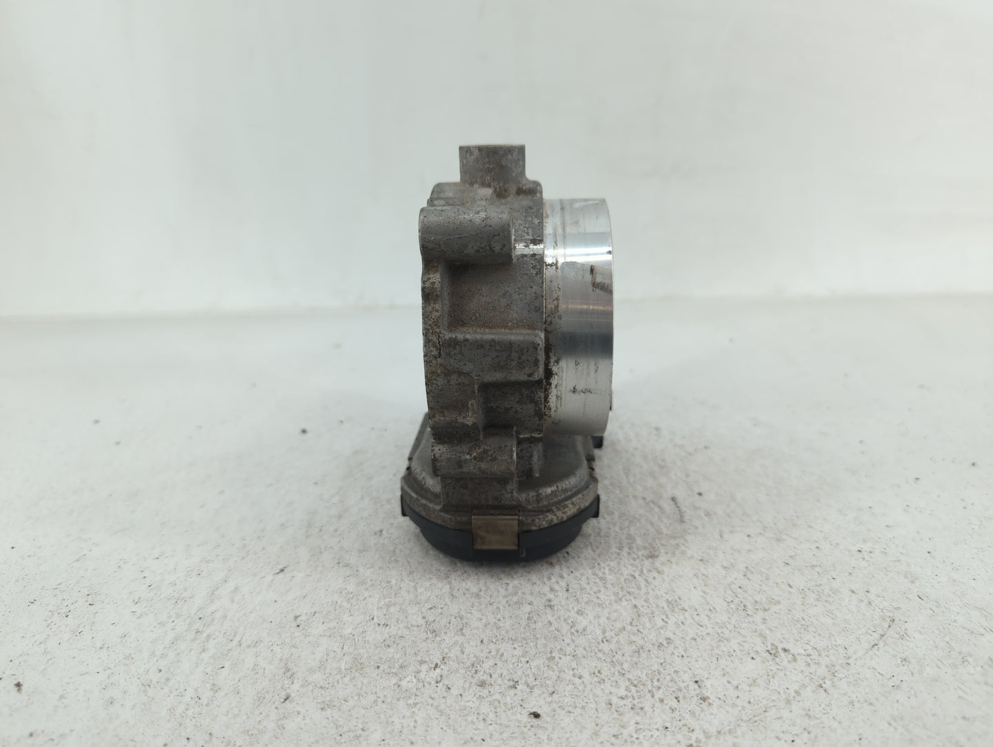 2012-2018 Jeep Wrangler Throttle Body P/N:05184349AE 05184349AC Fits OEM Used Auto Parts - Oemusedautoparts1.com