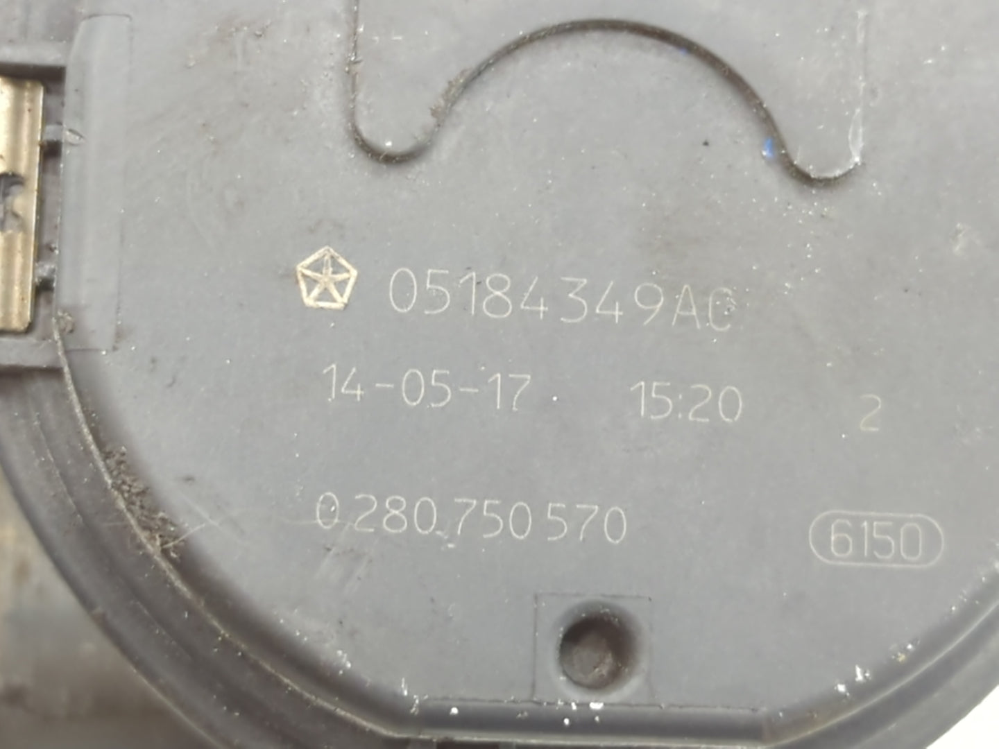 2012-2018 Jeep Wrangler Throttle Body P/N:0 280 750 570 05184349AC Fits OEM Used Auto Parts - Oemusedautoparts1.com