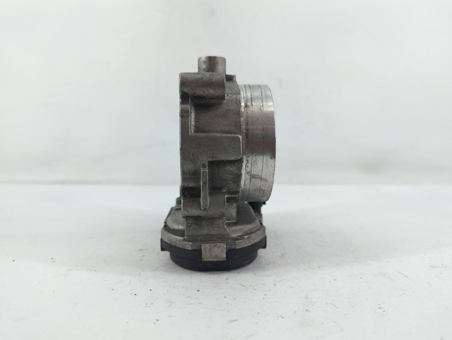 2012-2018 Jeep Wrangler Throttle Body P/N:0 280 750 570 05184349AC Fits OEM Used Auto Parts - Oemusedautoparts1.com