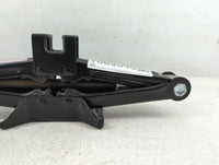 2014 Kia Cadenza Spare Scissor Car Jack 1069040 - Oemusedautoparts1.com
