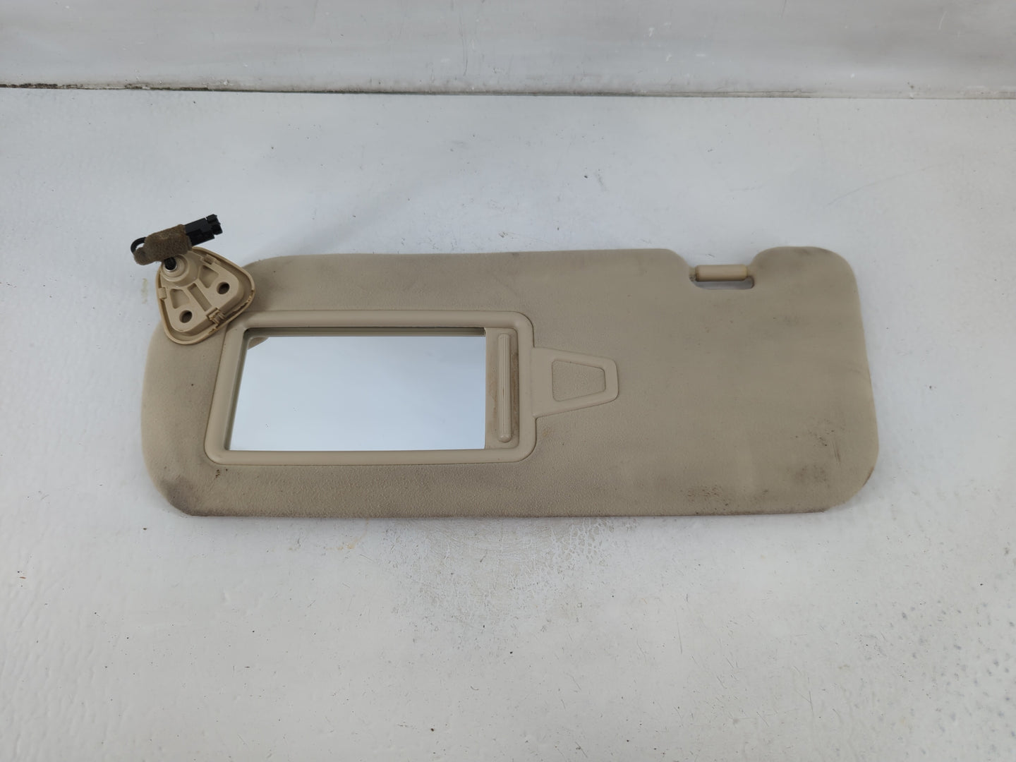 2014-2016 Kia Cadenza Sun Visor Shade Replacement Driver Left Mirror Fits Fits 2014 2015 2016 OEM Used Auto Parts - Oemuseda