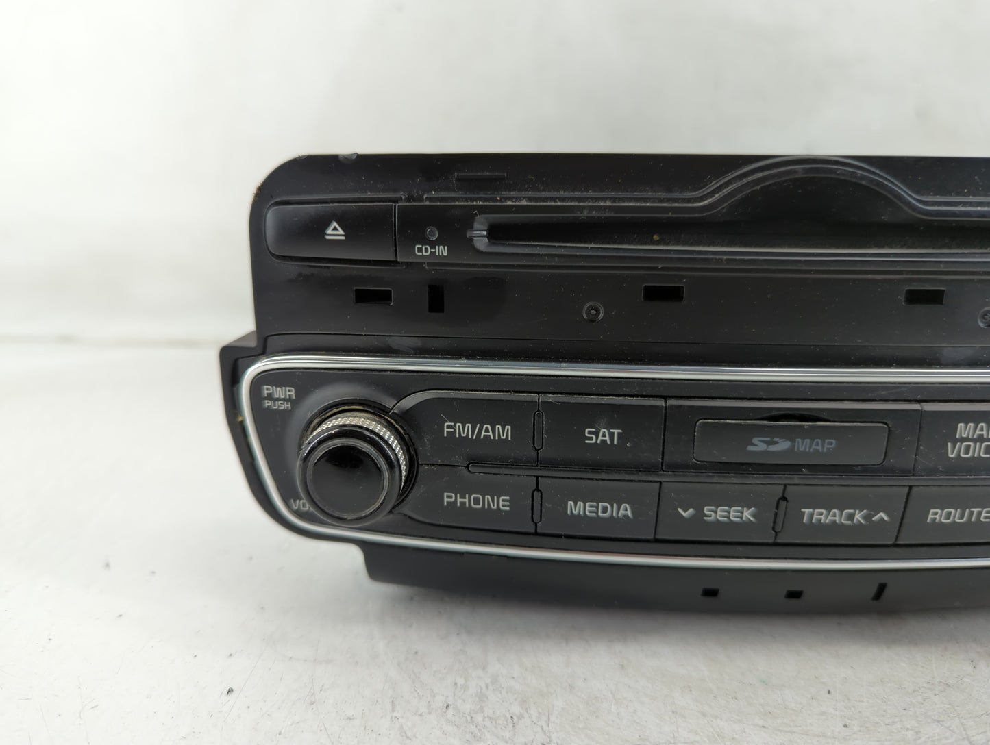 2014-2015 Kia Cadenza Radio AM FM Cd Player Receiver Replacement P/N:96560-3R105 Fits Fits 2014 2015 OEM Used Auto Parts - O